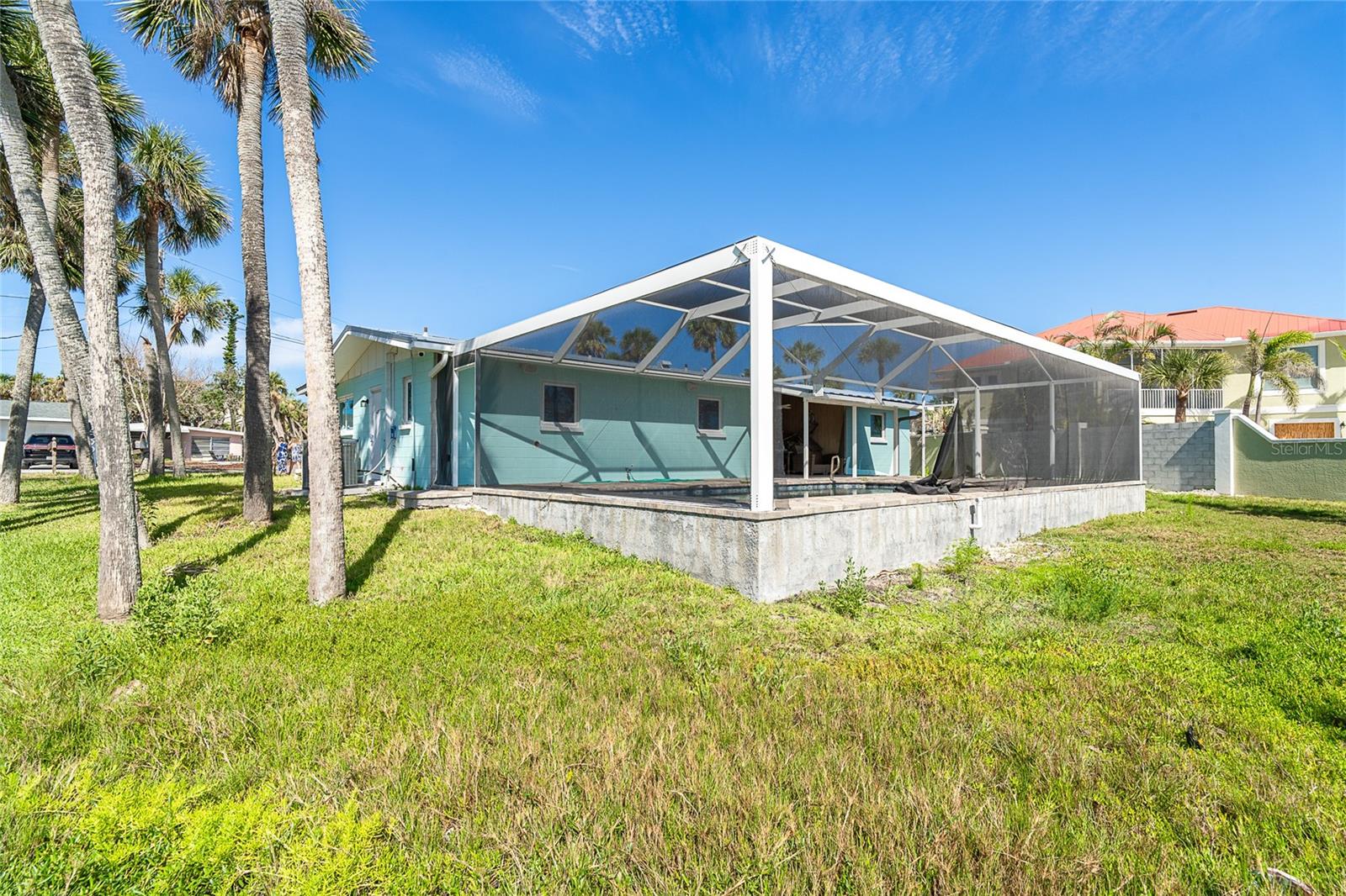 PELICAN SHORES - Residential