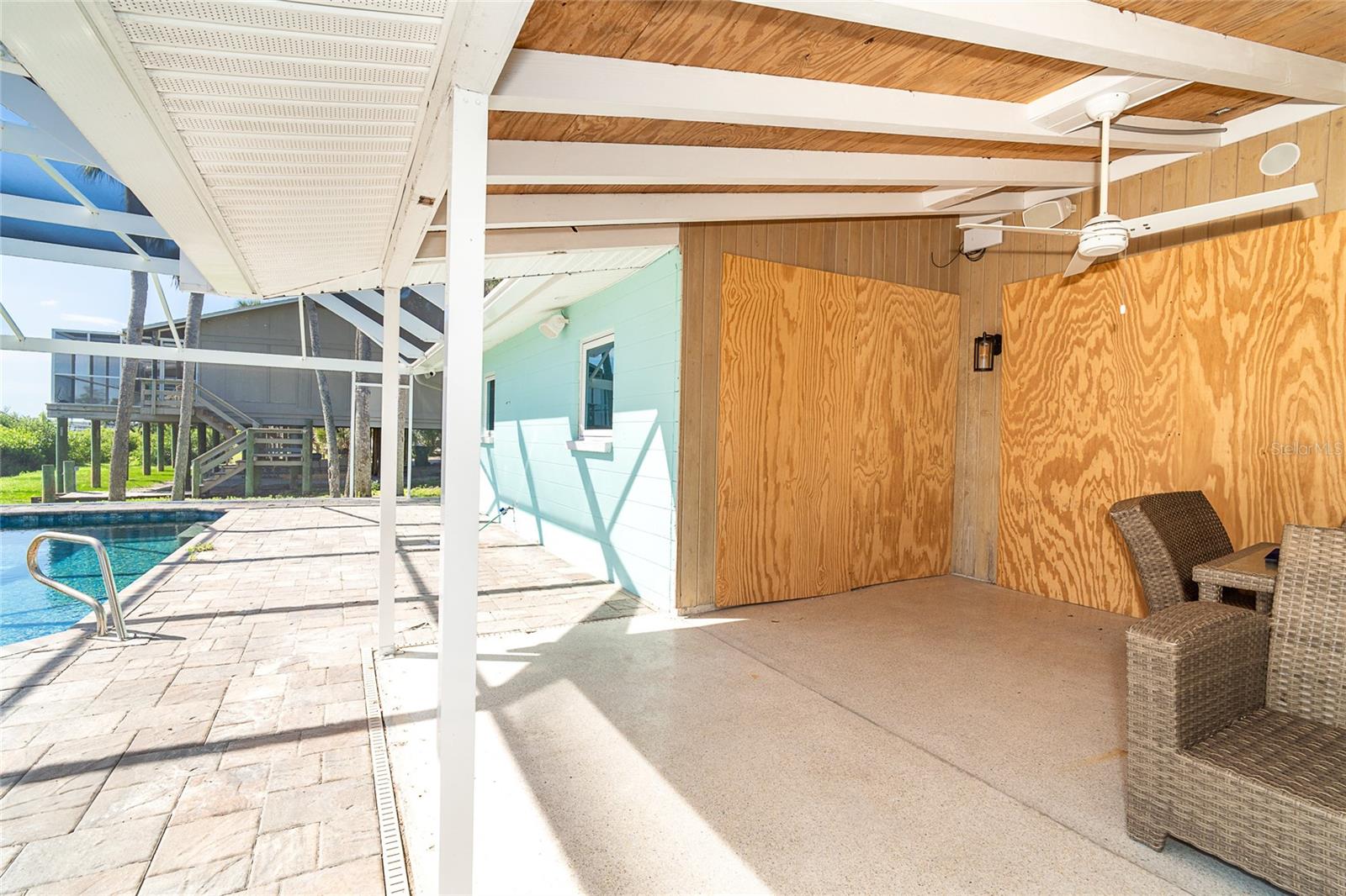 PELICAN SHORES - Residential