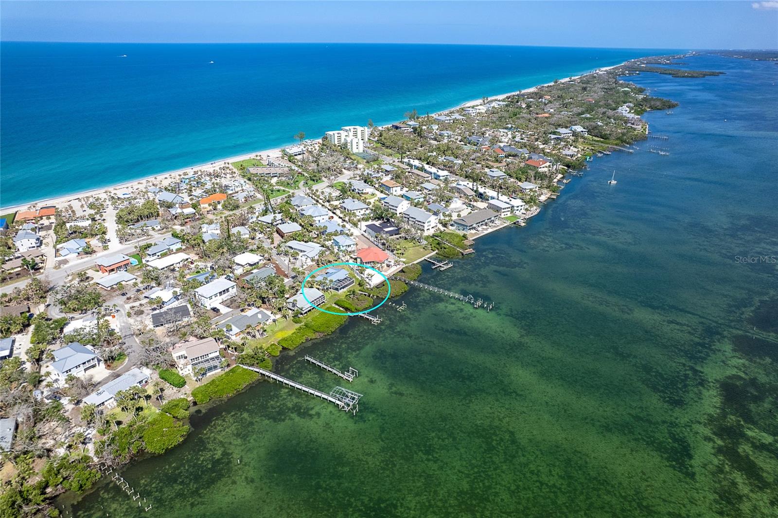 PELICAN SHORES - Residential