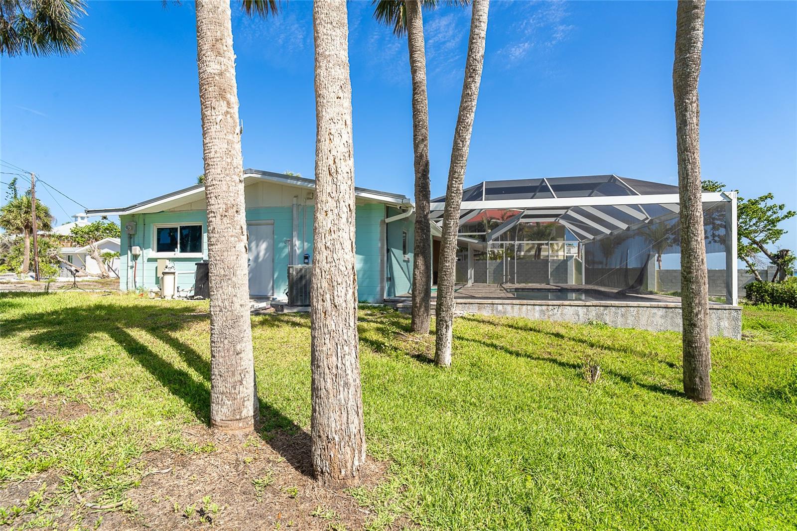 PELICAN SHORES - Residential