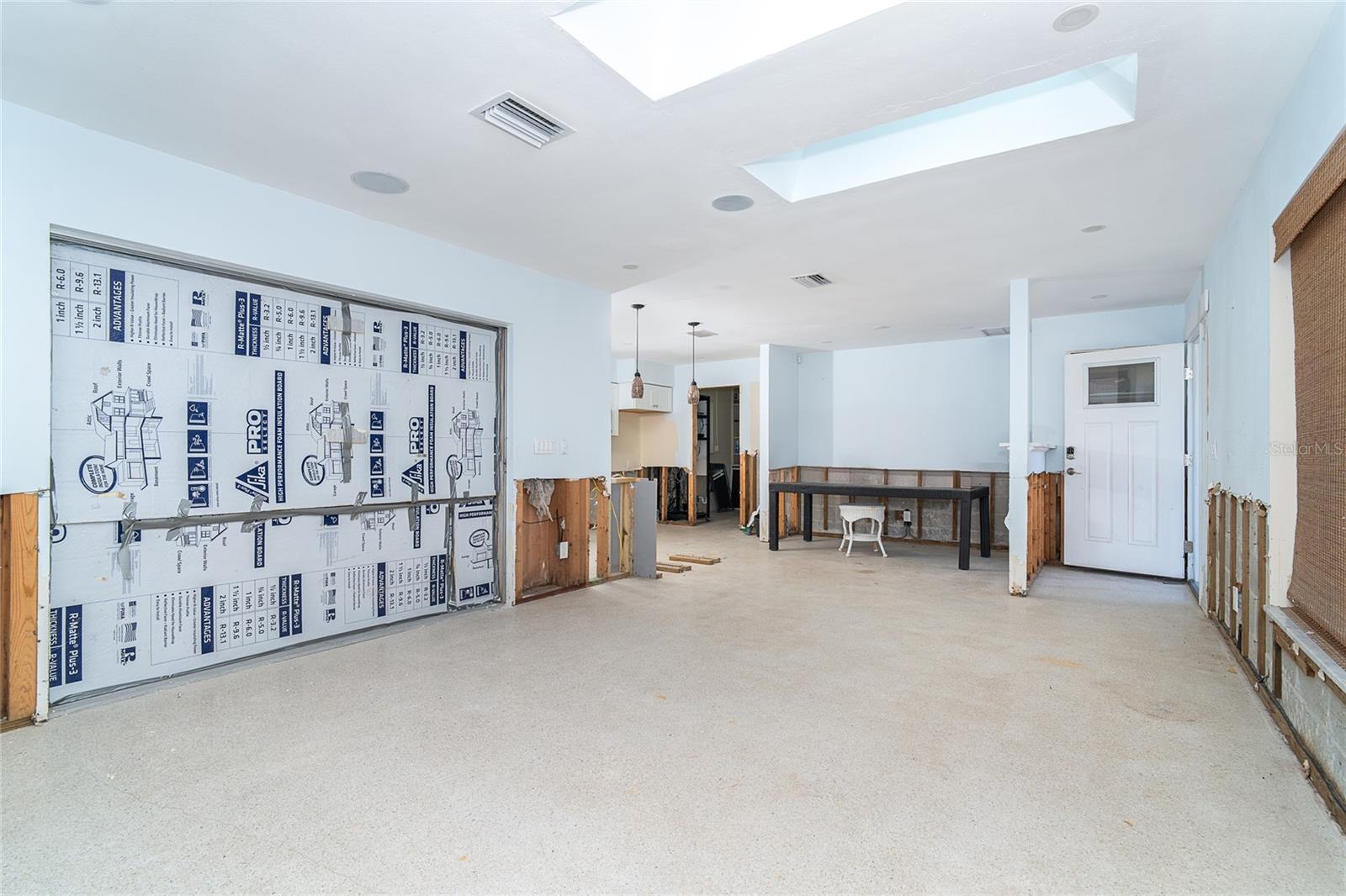 4093 PELICAN SHORES CIRCLE