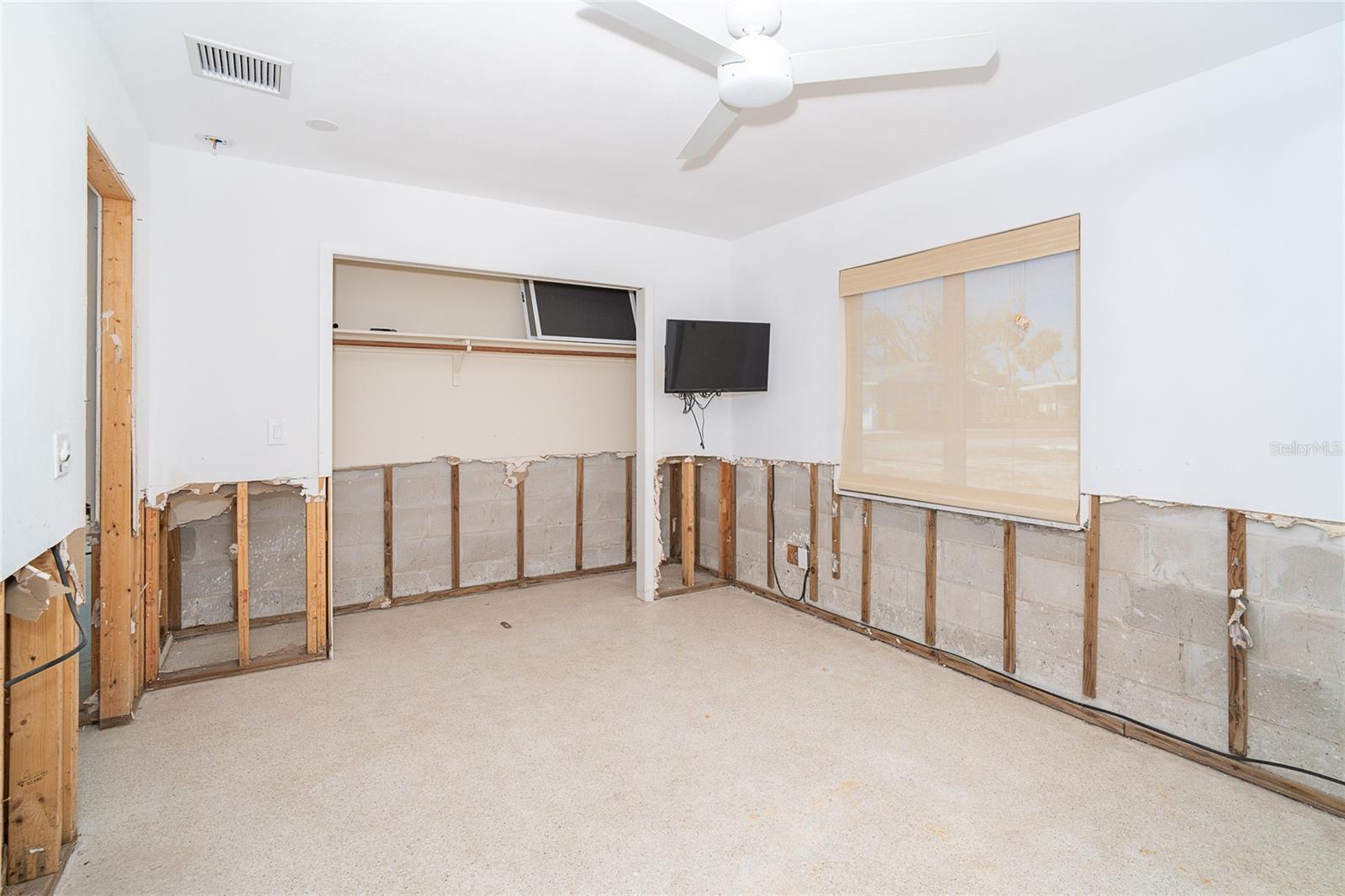 PELICAN SHORES - Residential