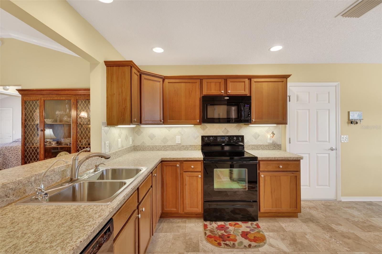 VILLAGES SUMTER - VILLAGE OF SANIBEL - Residential