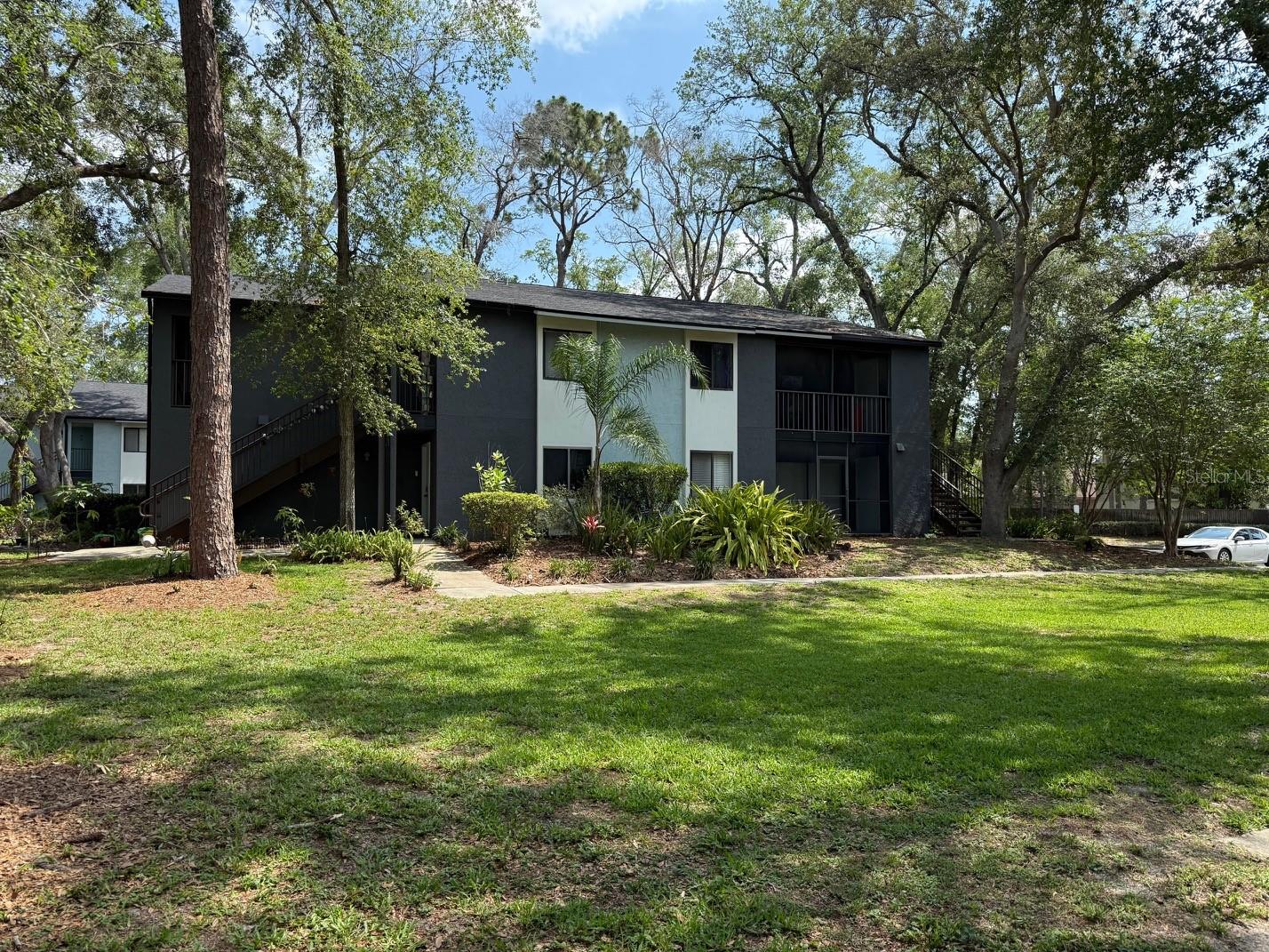190 RIVERBEND DRIVE 102