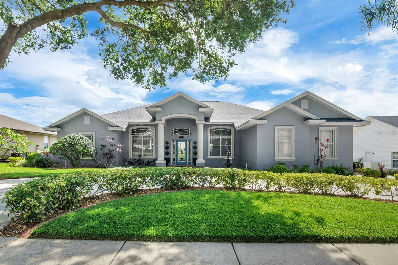2161 LONGLEAF CIRCLE