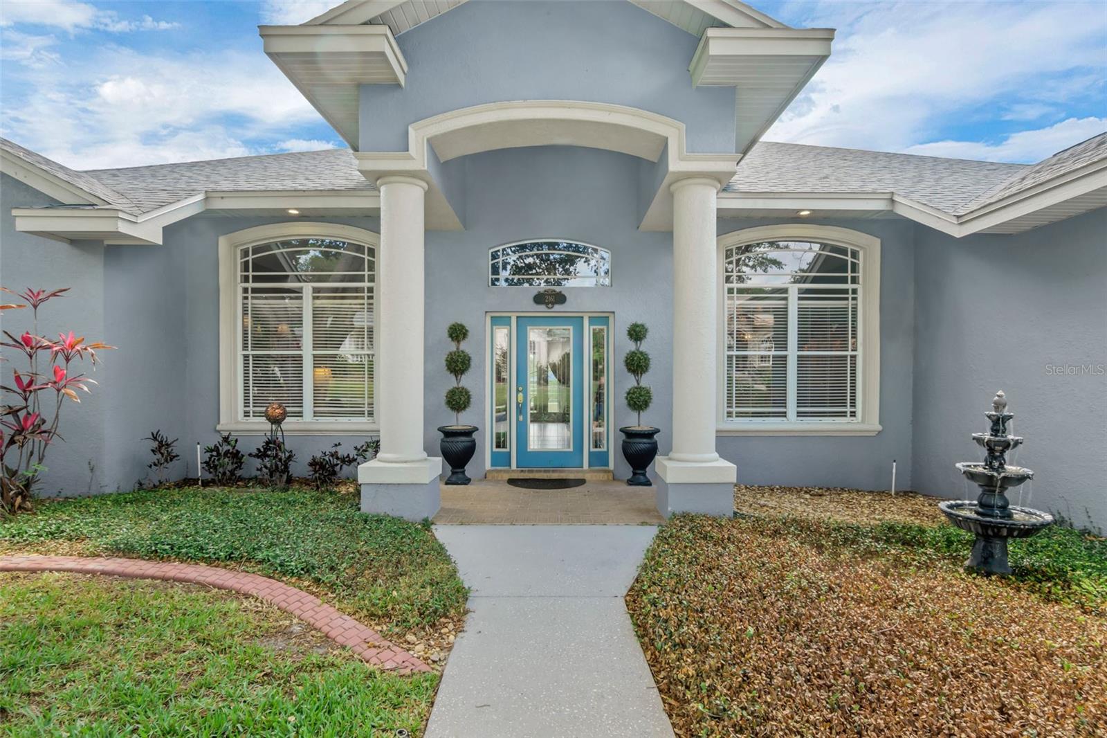 2161 LONGLEAF CIRCLE