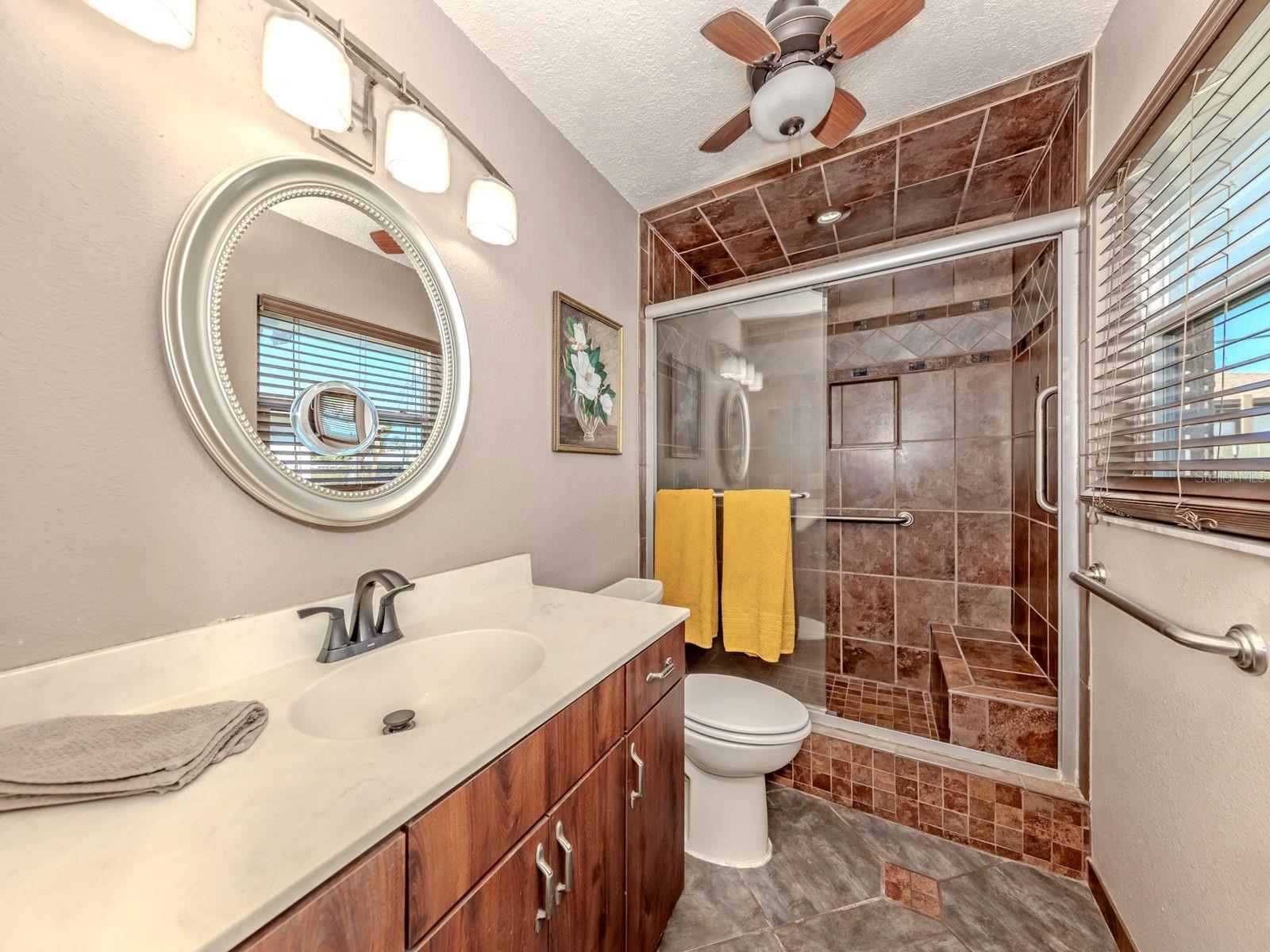 SOUTH VENICE - Residential