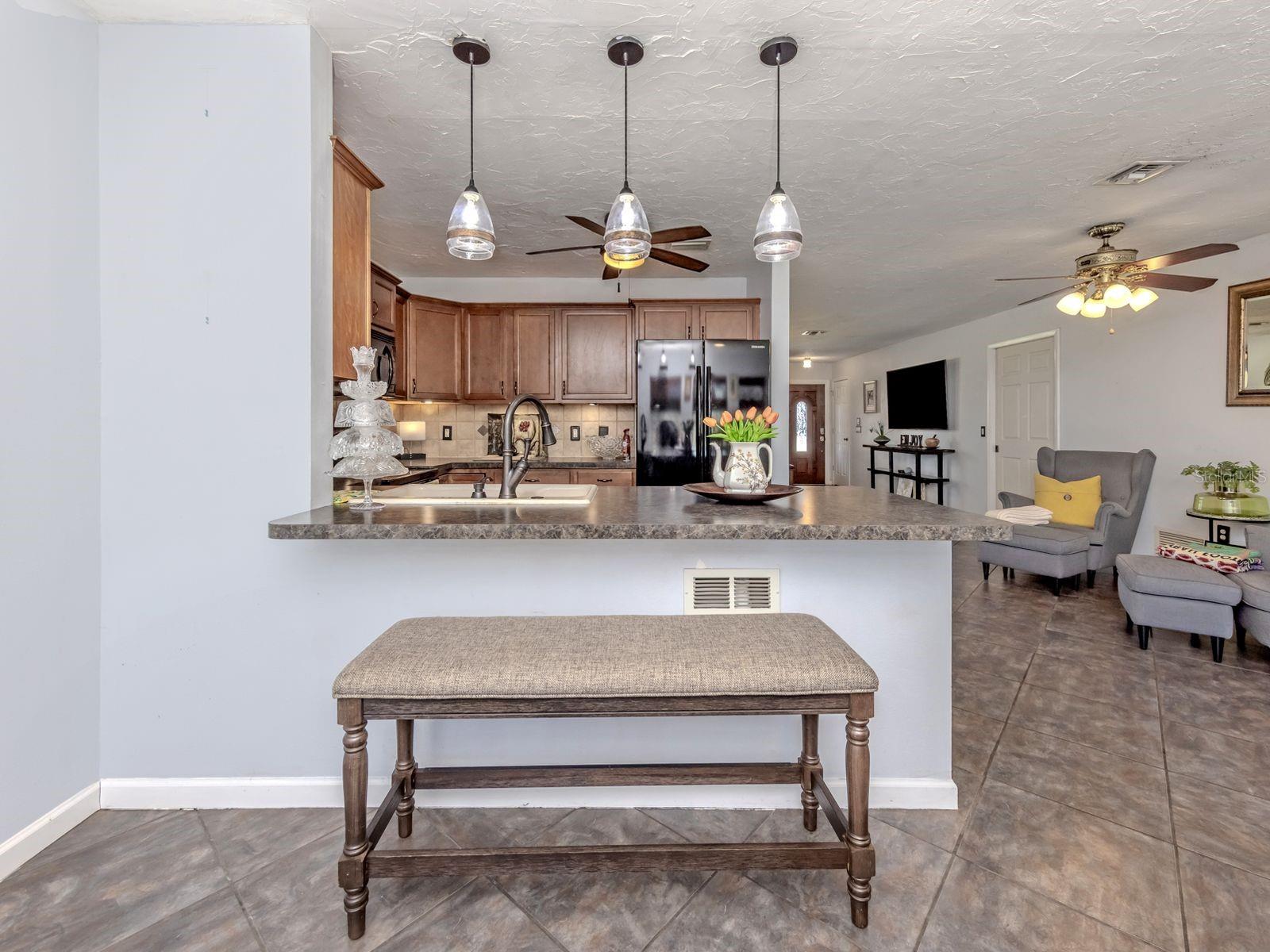 SOUTH VENICE - Residential