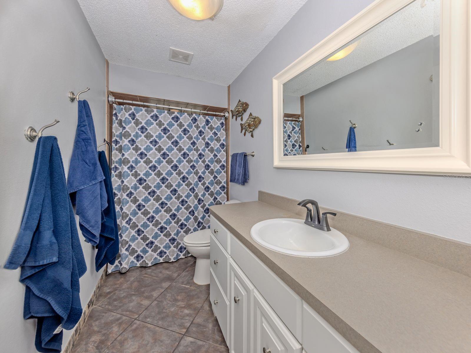 SOUTH VENICE - Residential