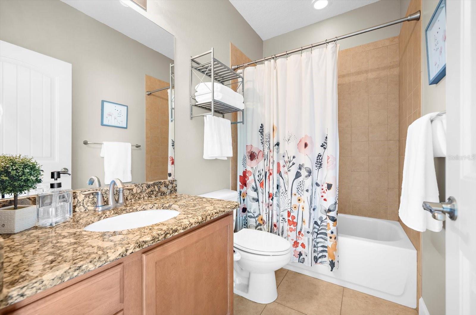 CALLISTA CAY - Residential