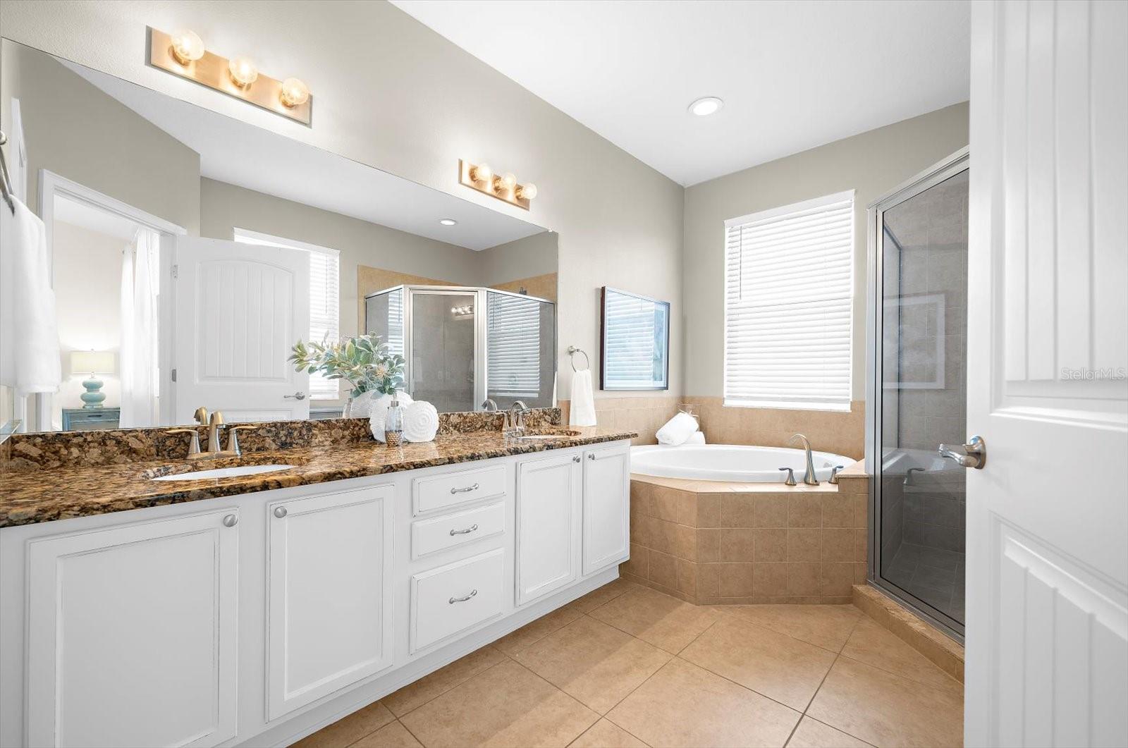 CALLISTA CAY - Residential