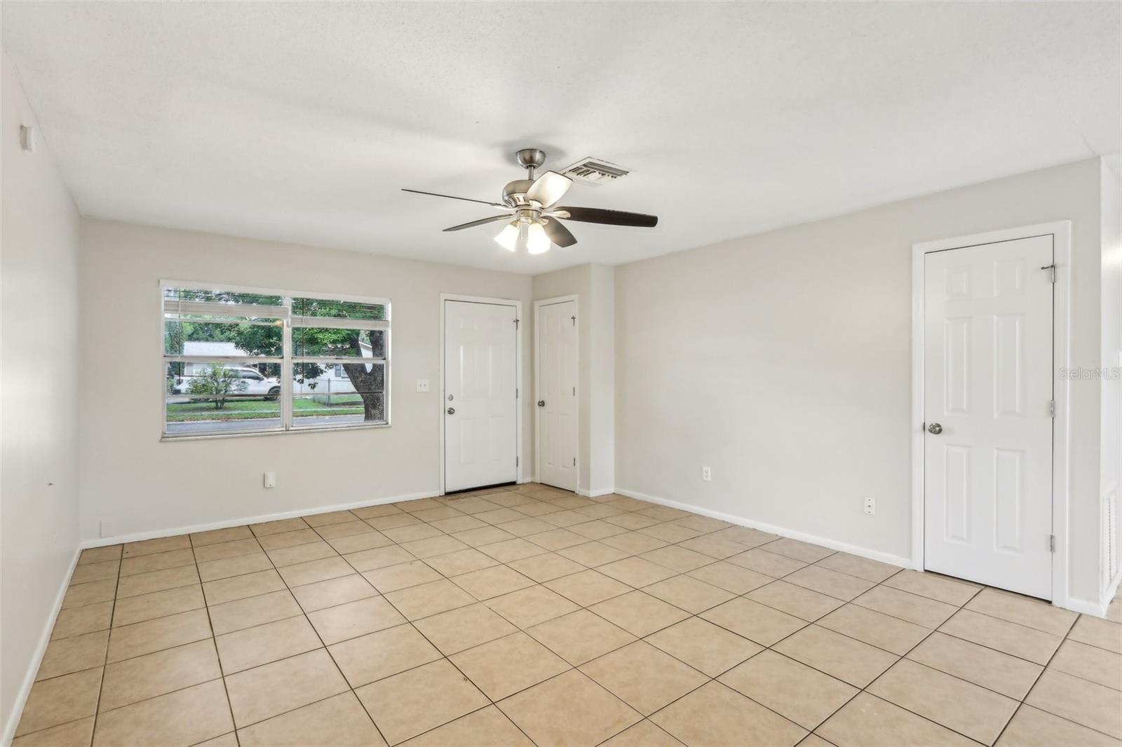 384 ZINNIA DRIVE