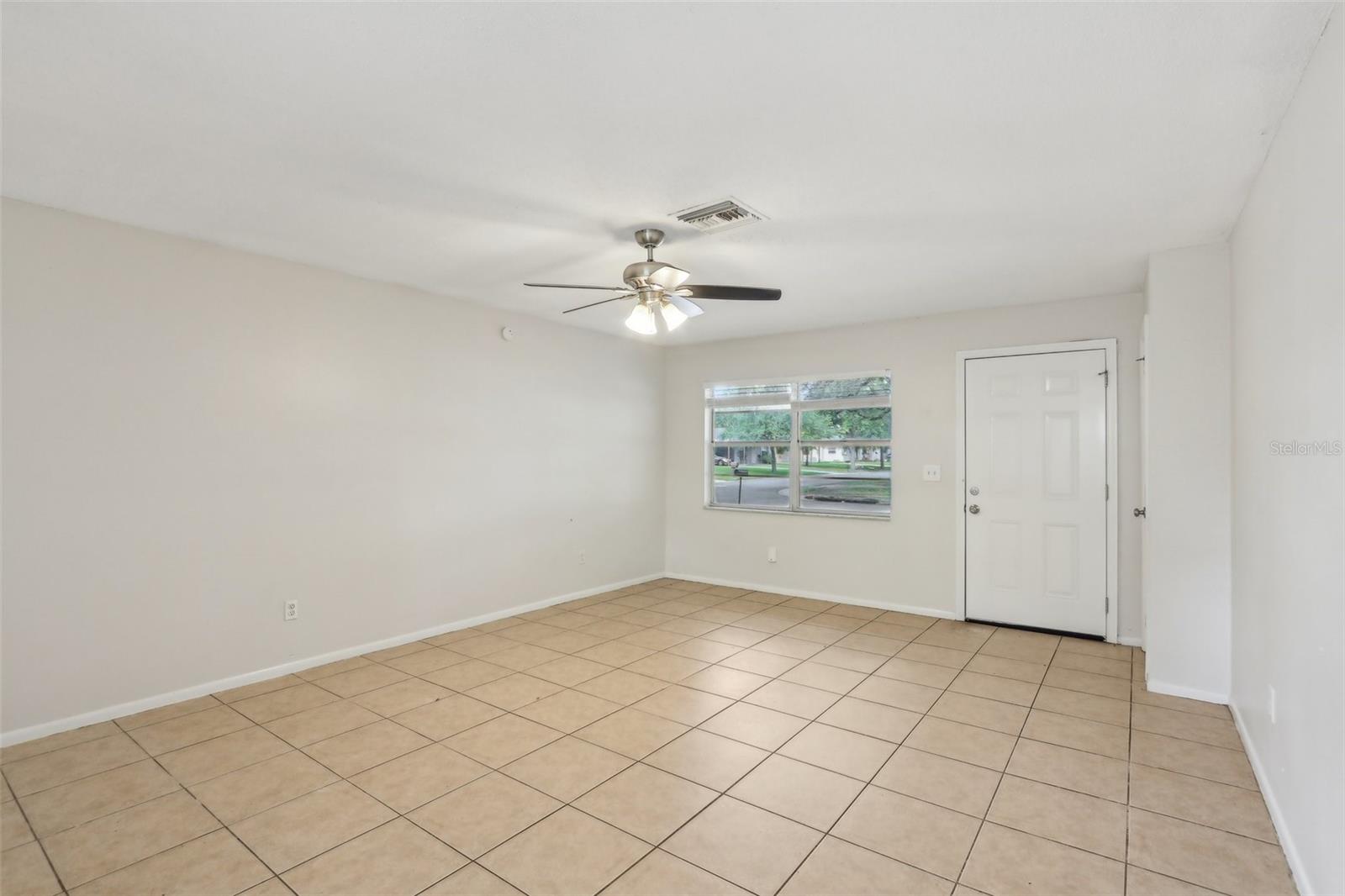 384 ZINNIA DRIVE