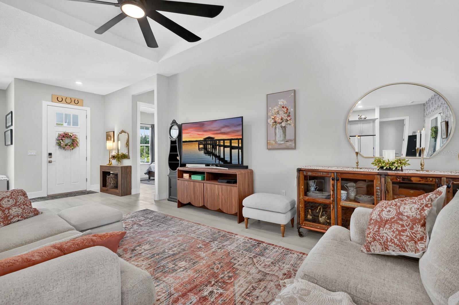 PINE LAKES - Residential