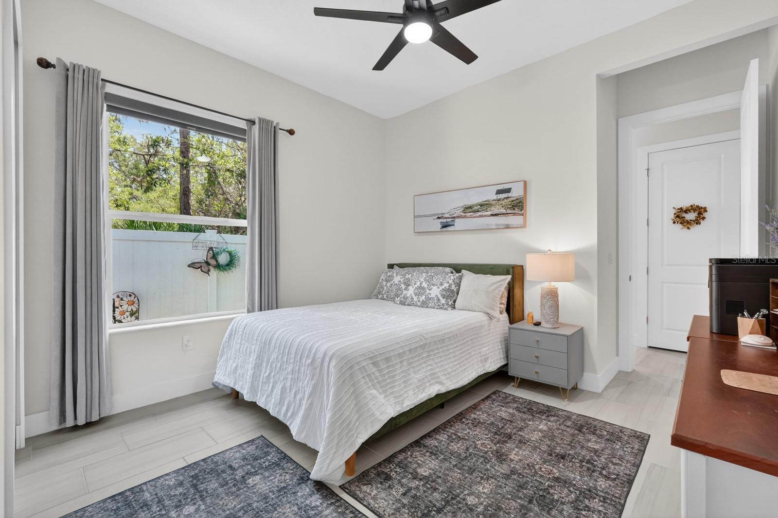 PINE LAKES - Residential