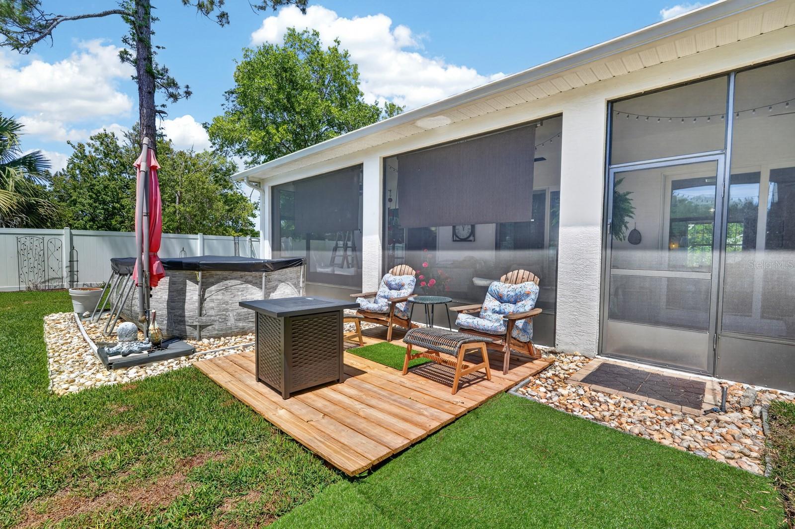 PINE LAKES - Residential