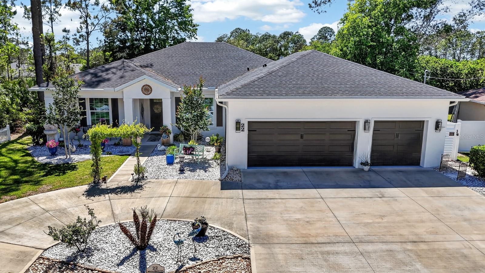 PINE LAKES - Residential