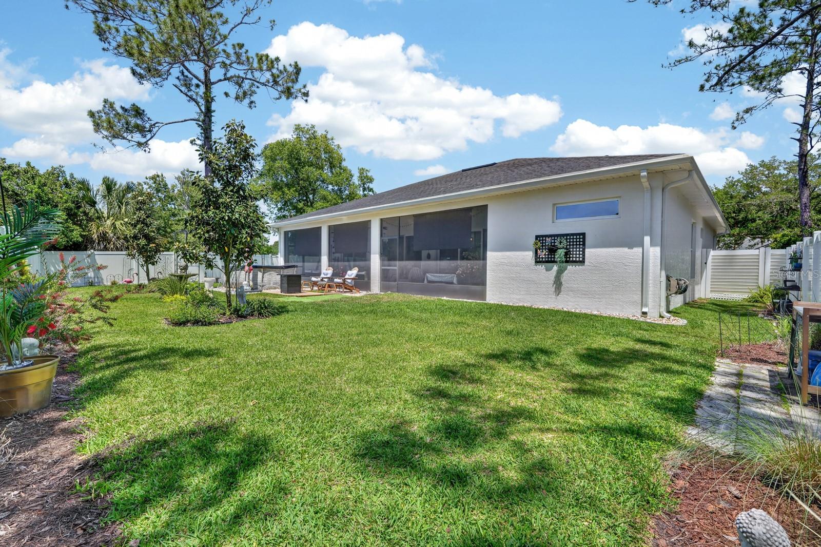 PINE LAKES - Residential