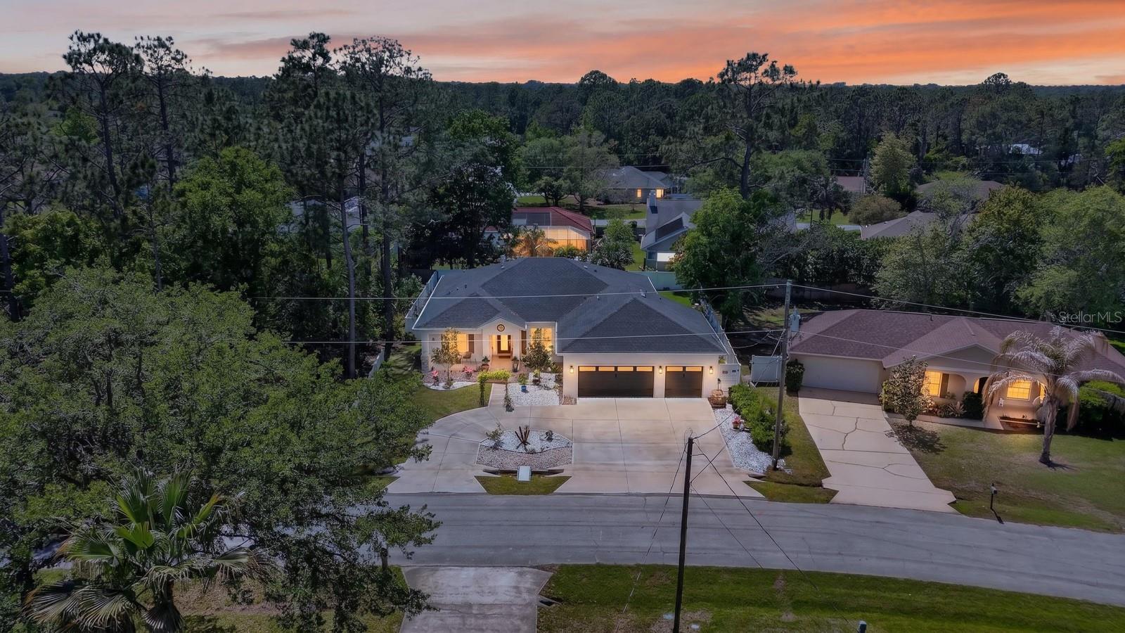 PINE LAKES - Residential