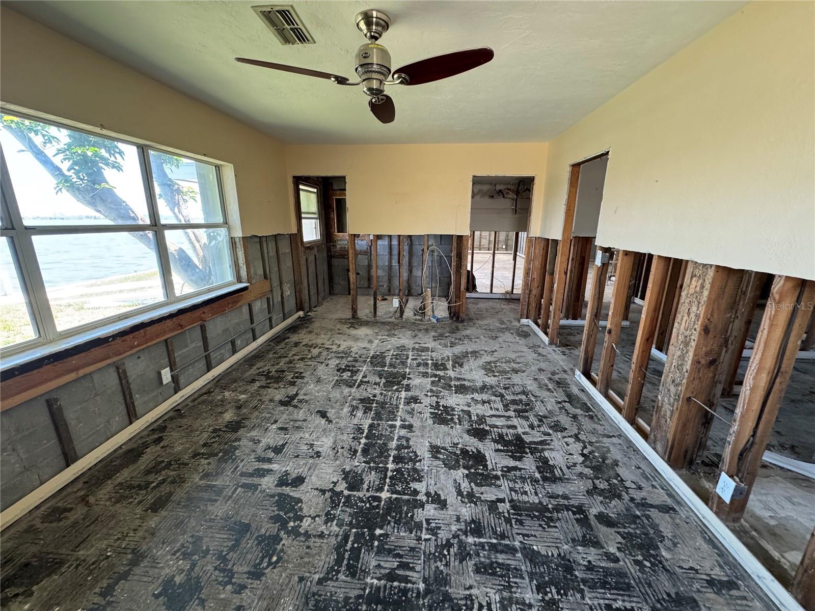 BRIGHTWATER BEACH ESTATES - Land