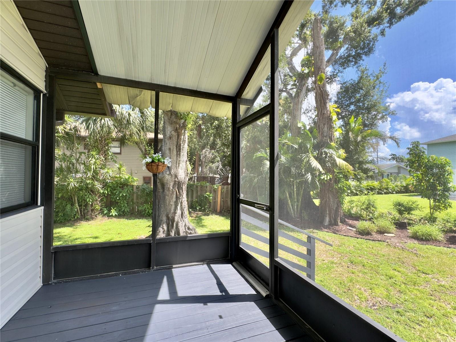 RIVERVIEW J R ETTERS - Residential