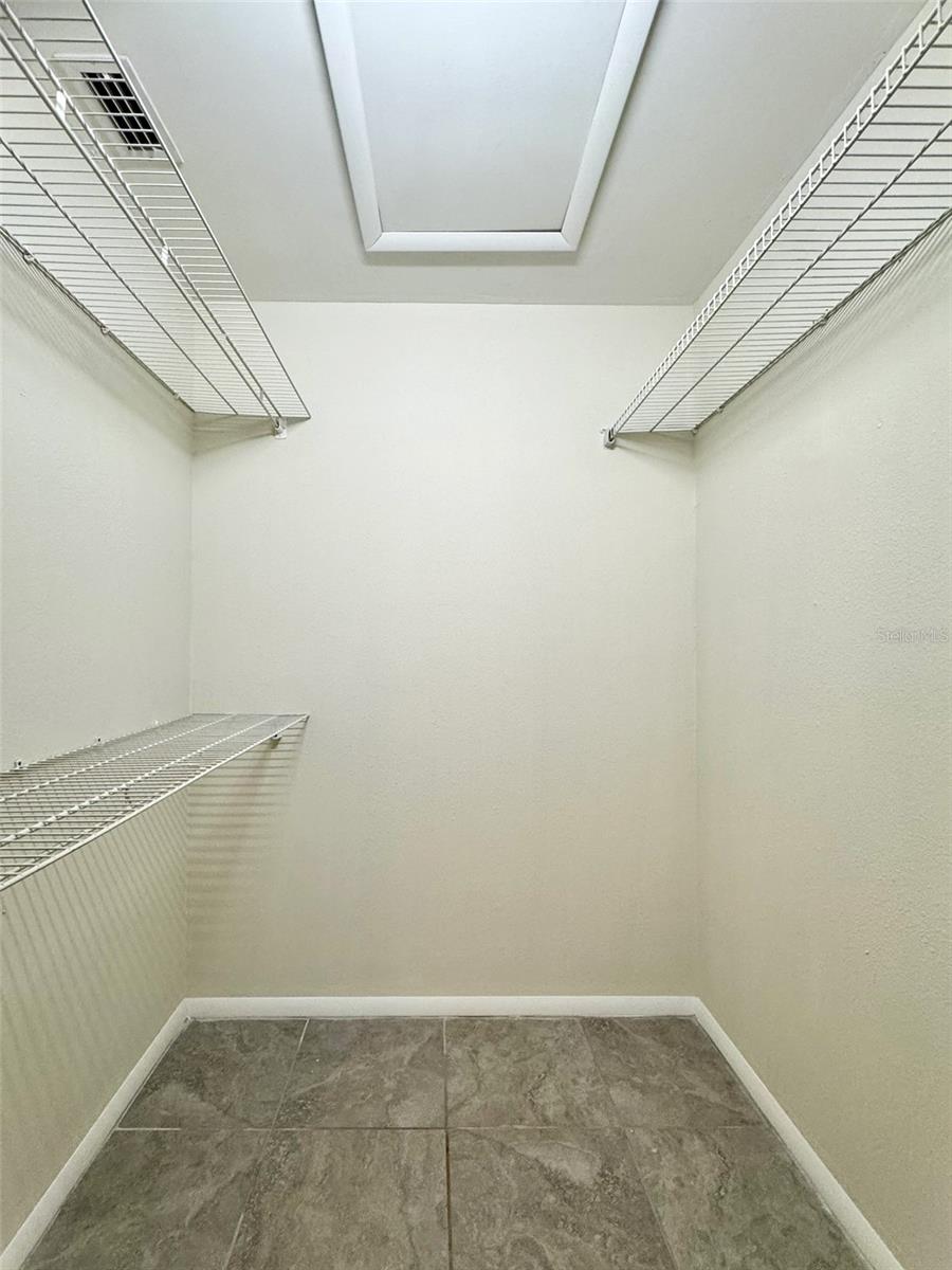 RIVERVIEW J R ETTERS - Residential