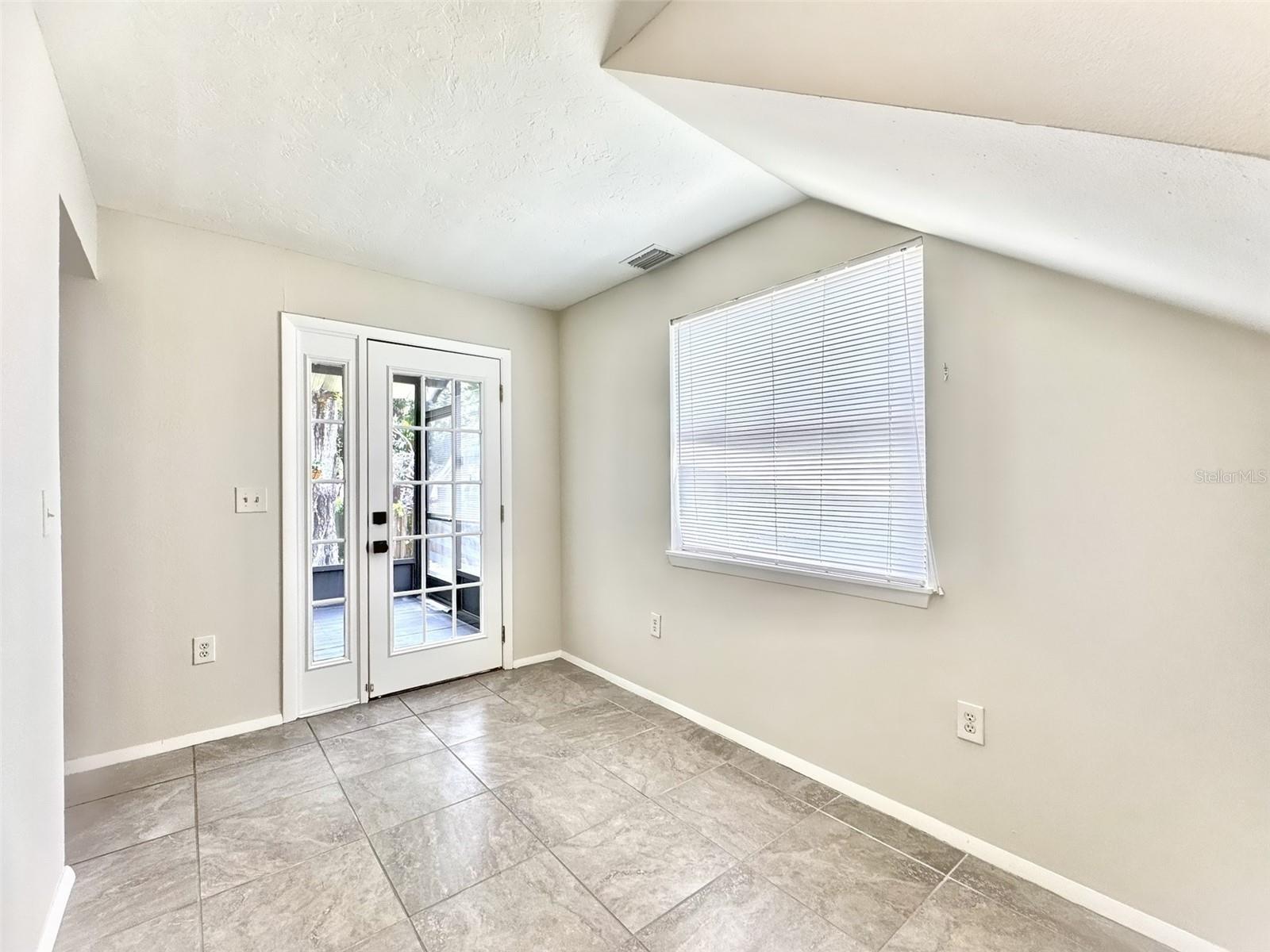 RIVERVIEW J R ETTERS - Residential