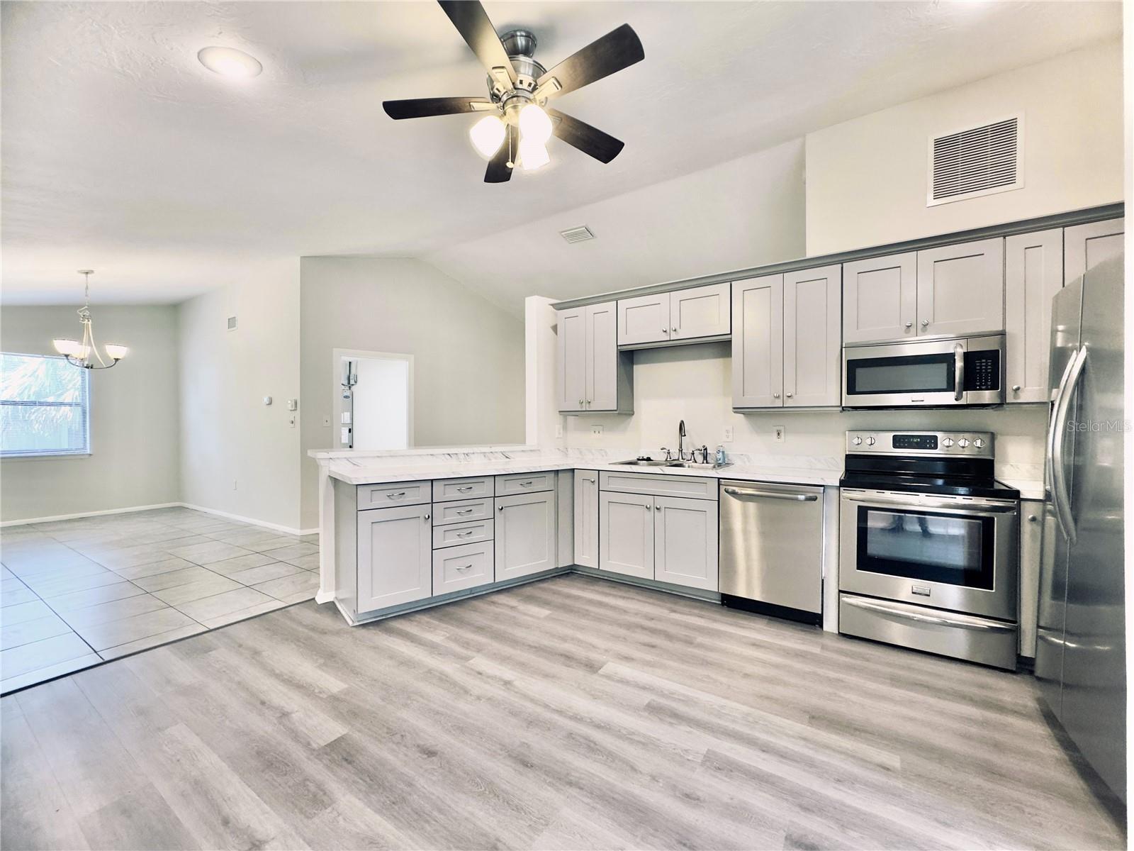 RIVERVIEW J R ETTERS - Residential