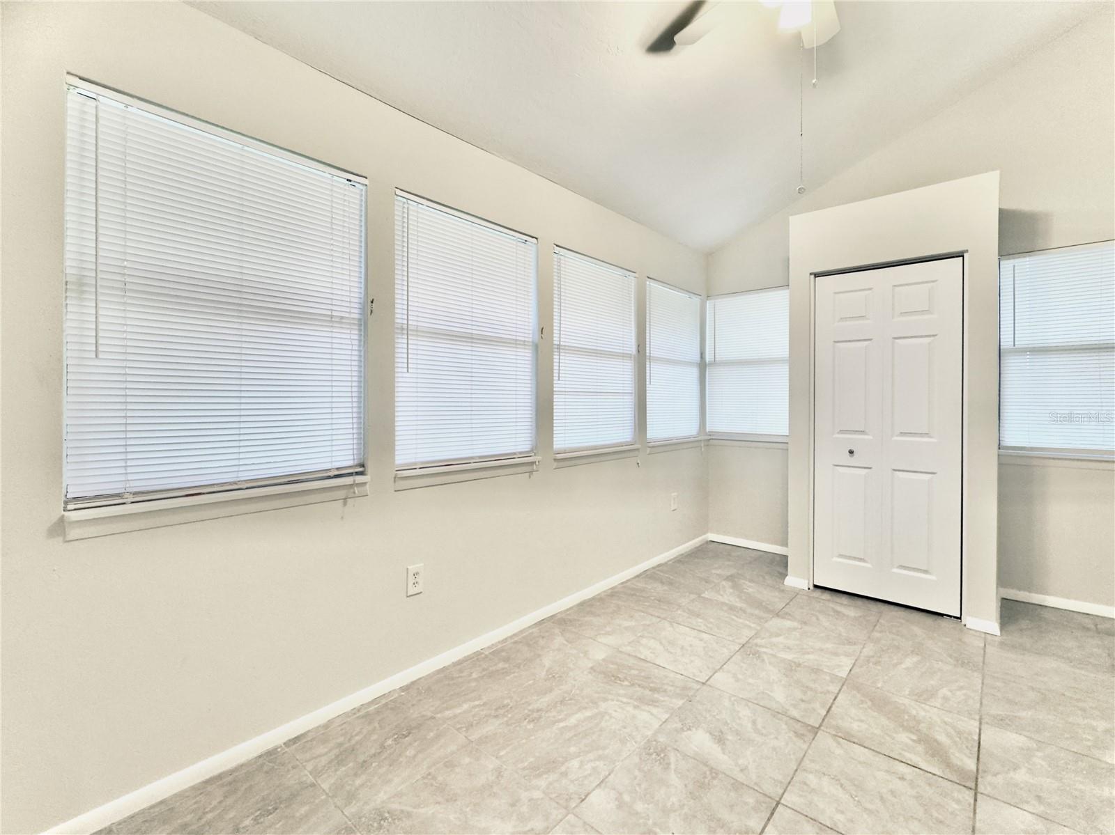 RIVERVIEW J R ETTERS - Residential