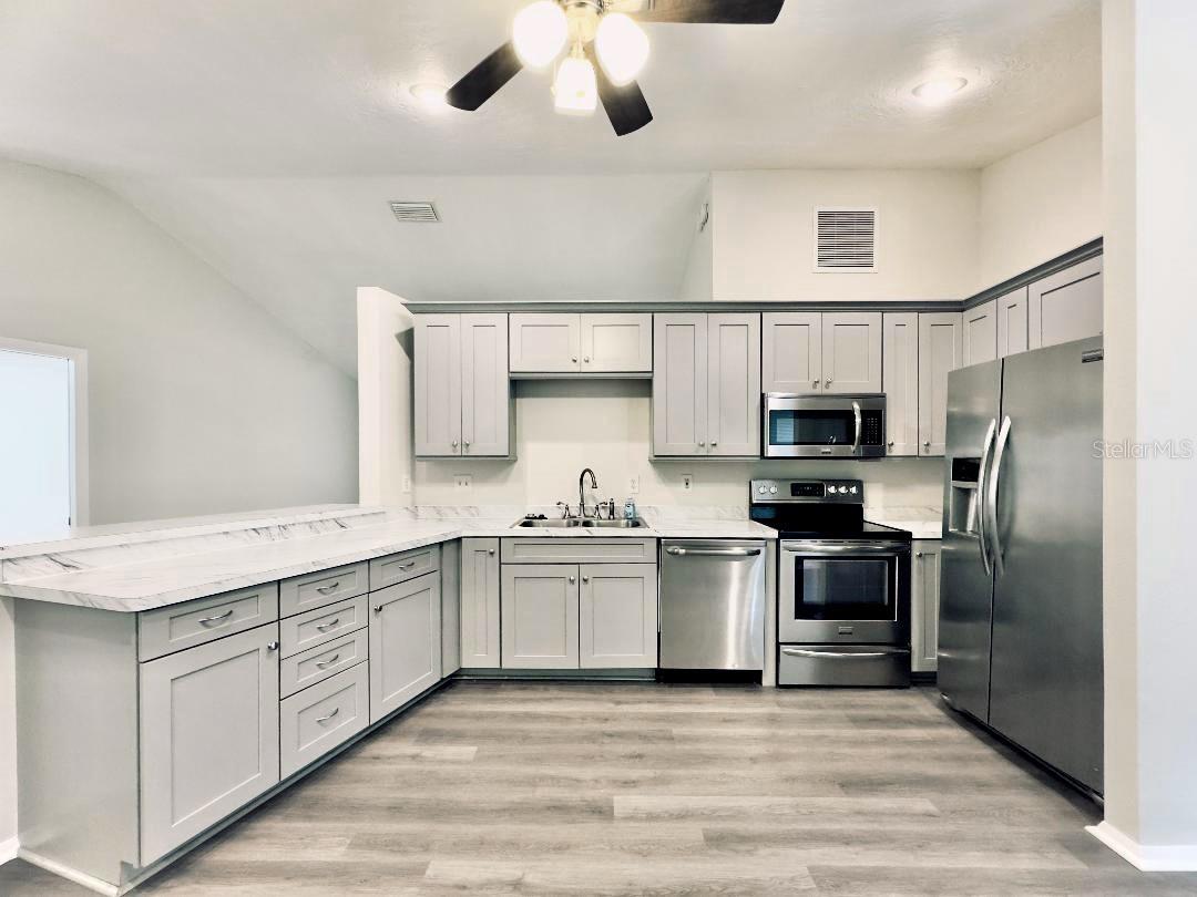 RIVERVIEW J R ETTERS - Residential