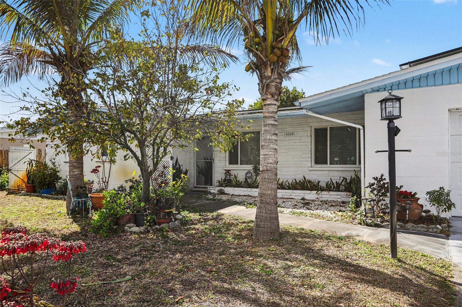 4204 CAPE VISTA DRIVE