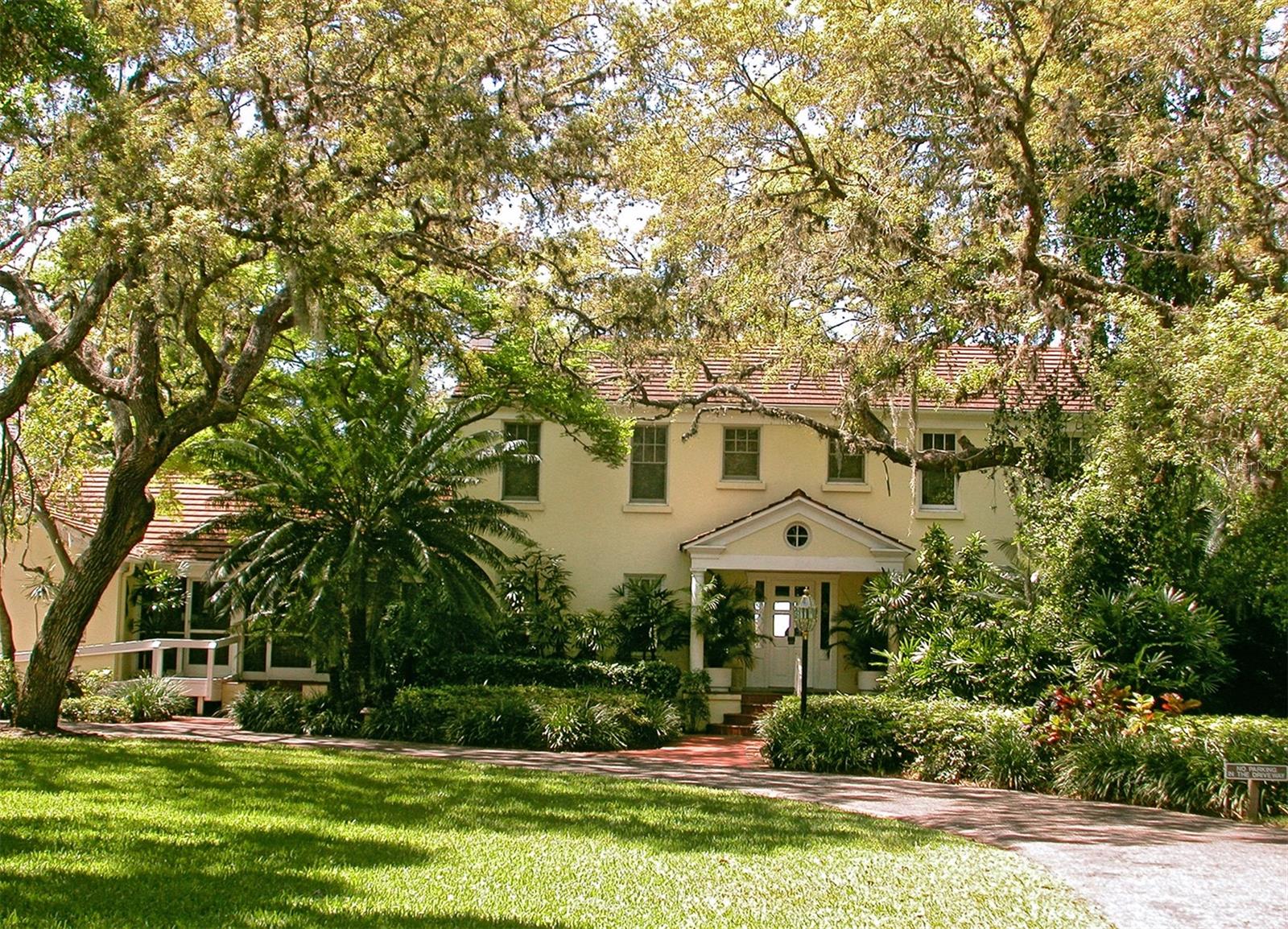 PELICAN COVE I - Residential Lease