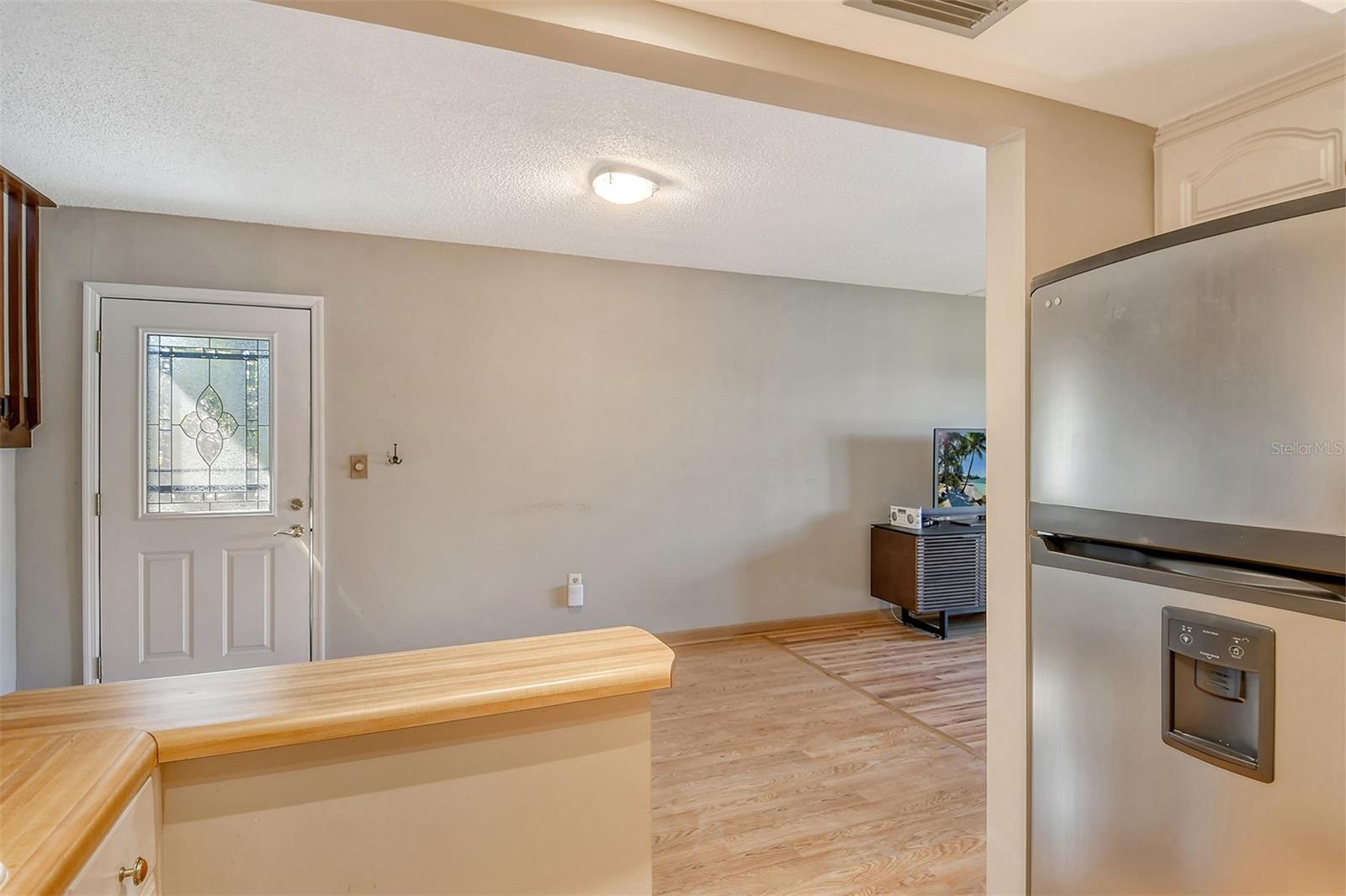 PELICAN COVE I - Residential Lease