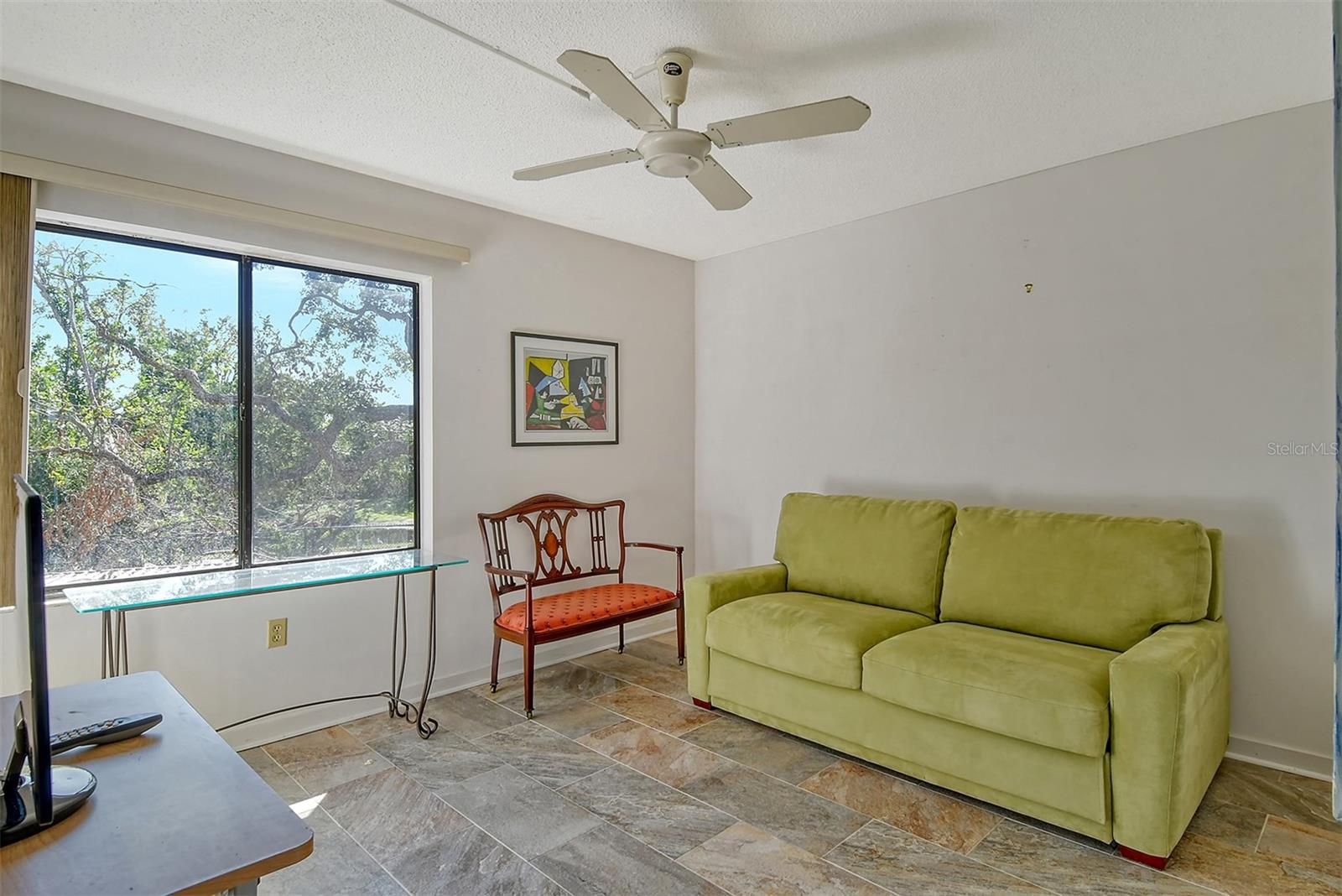 PELICAN COVE I - Residential Lease