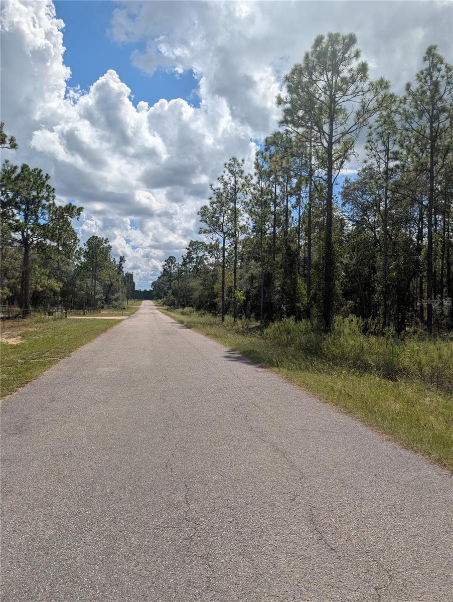 RAINBOW LAKES ESTATE - Land