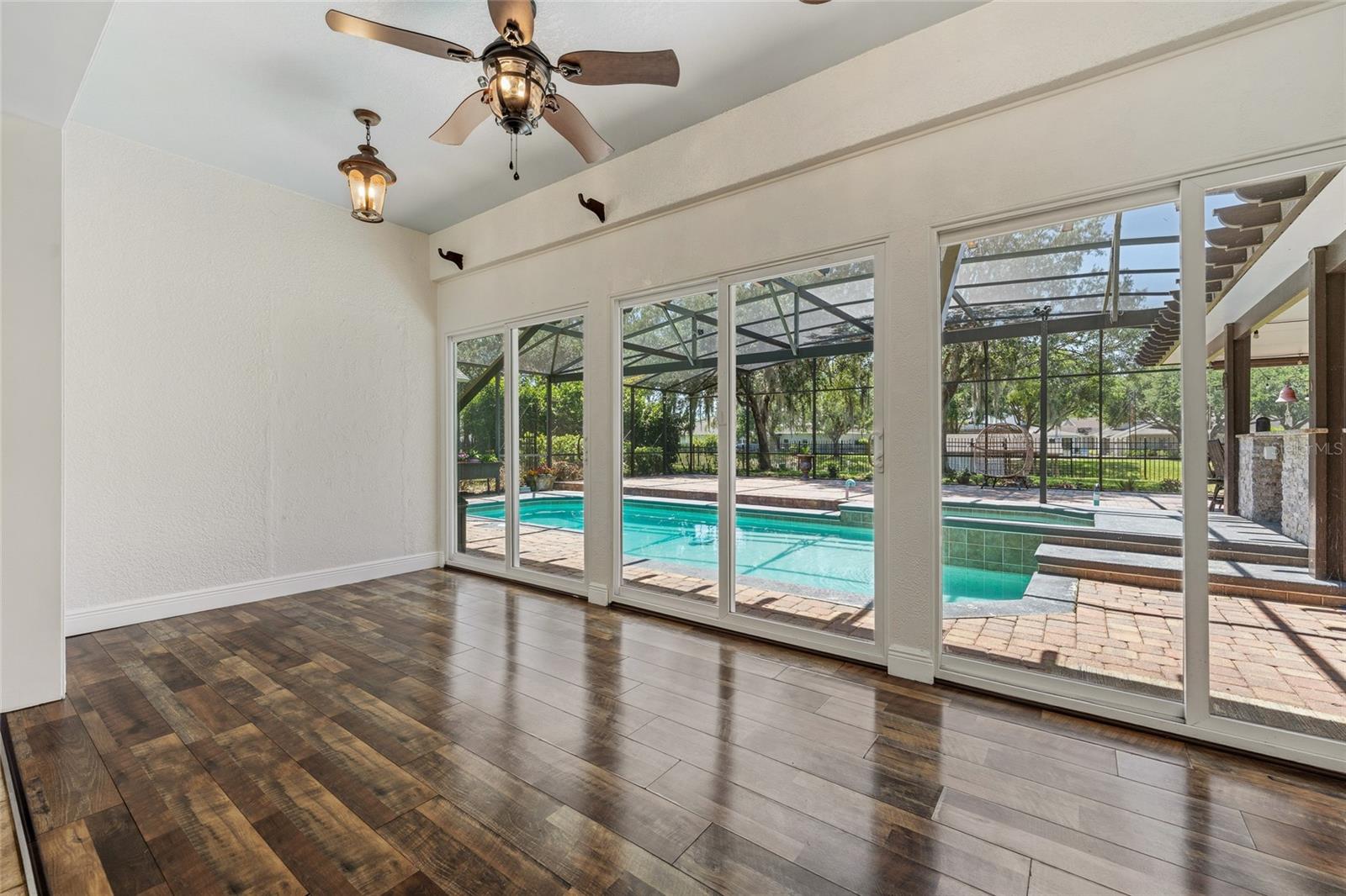 EDEN ISLE - Residential