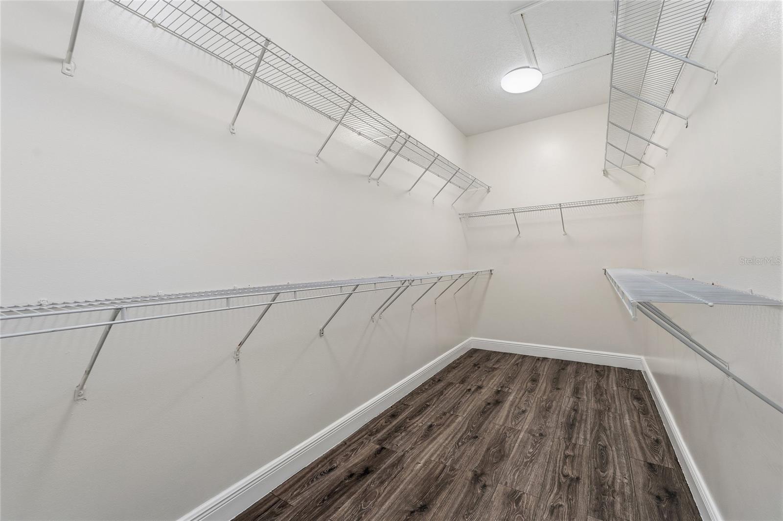 EDEN ISLE - Residential