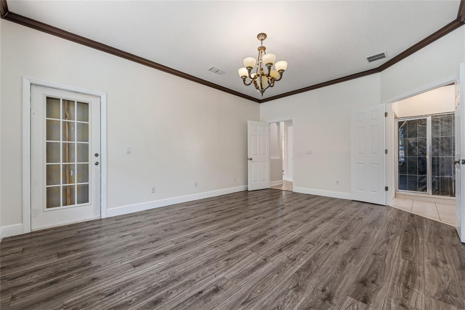 EDEN ISLE - Residential