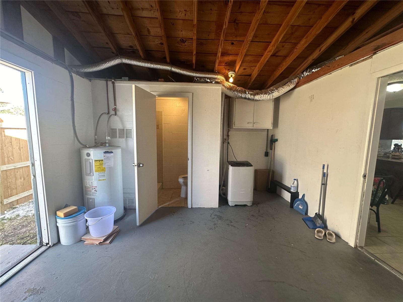 HOLIDAY LAKE ESTATES - Residential