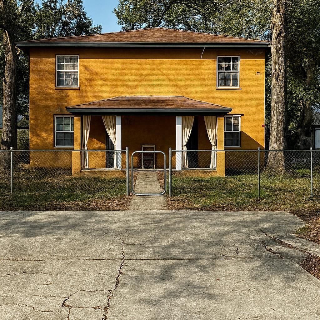 Photo of 1210 E Seneca Avenue, Tampa, FL 33612 (MLS # TB8436706)
