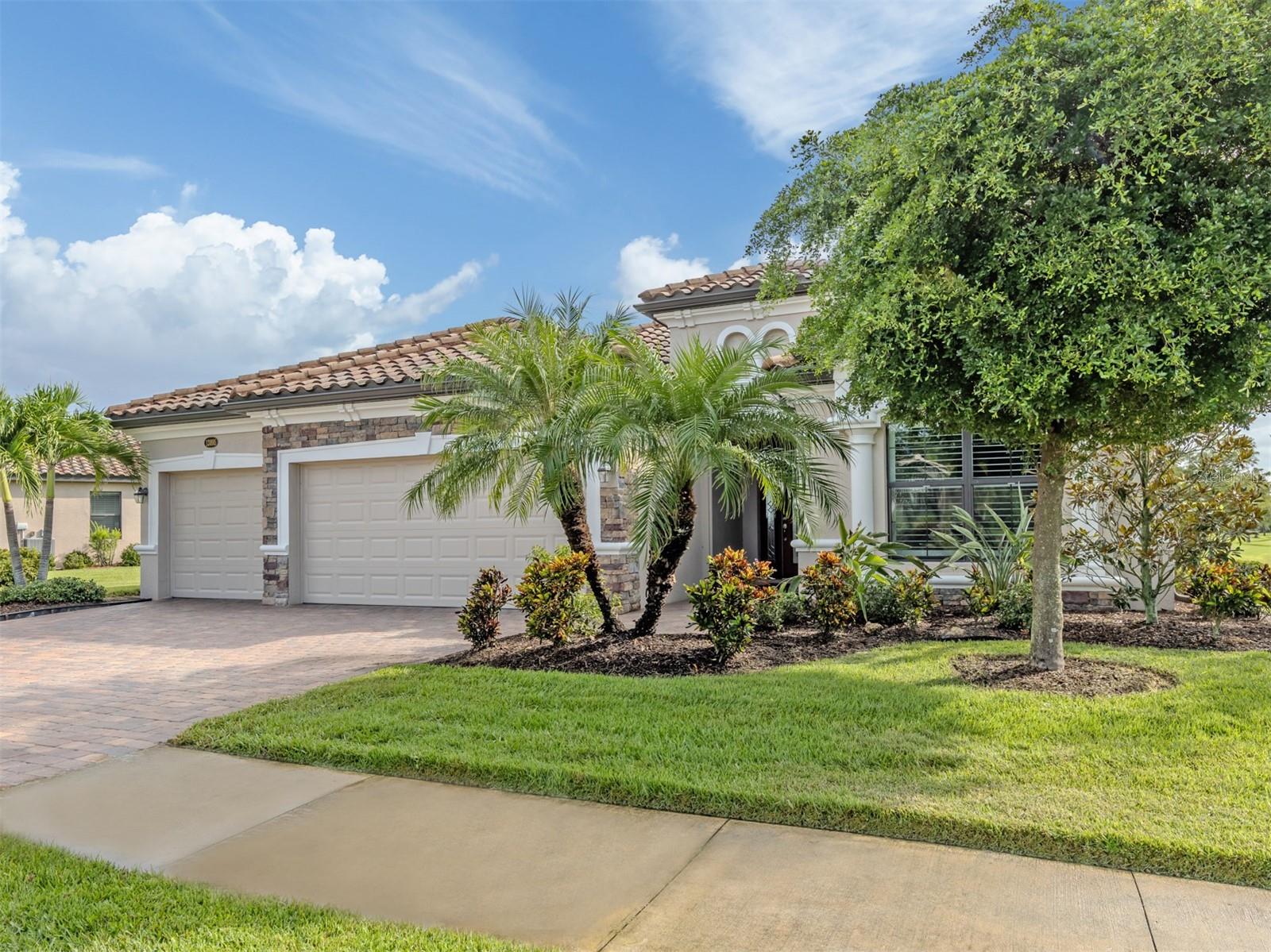 13895 VANCANZA DRIVE