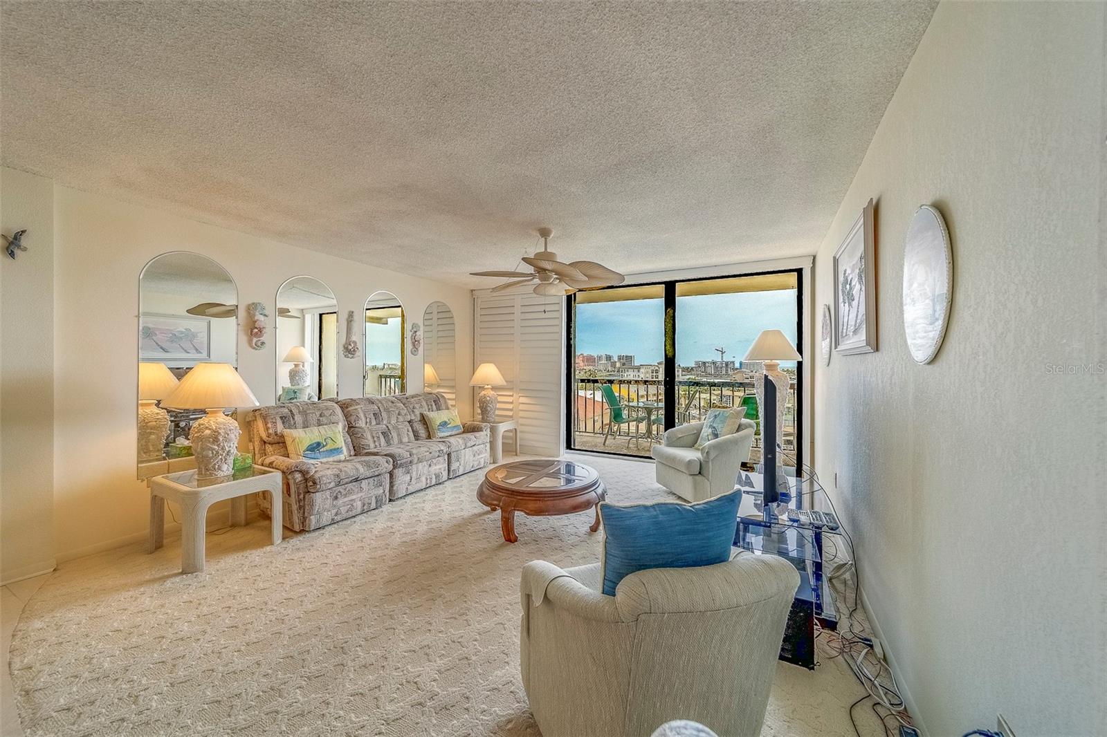 400 ISLAND WAY 705