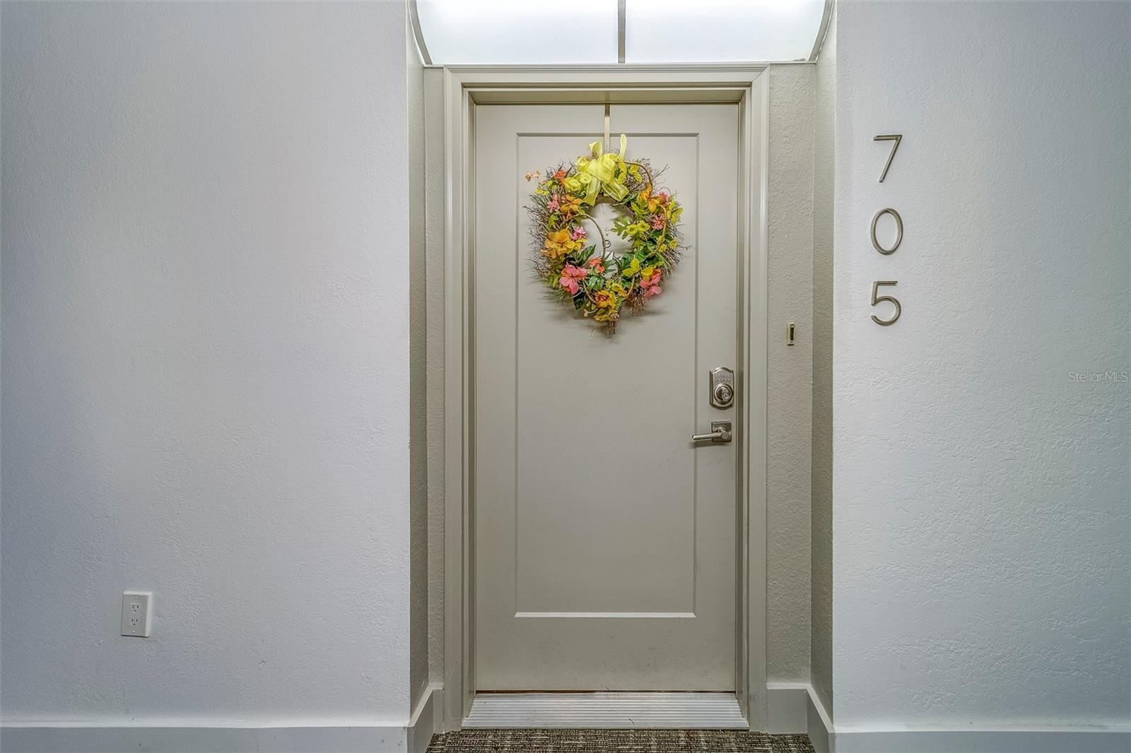 400 ISLAND WAY 705