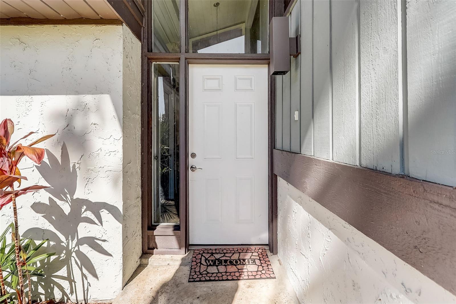 Photo 5 of 53 of 102 CANTERBURY DRIVE townhome