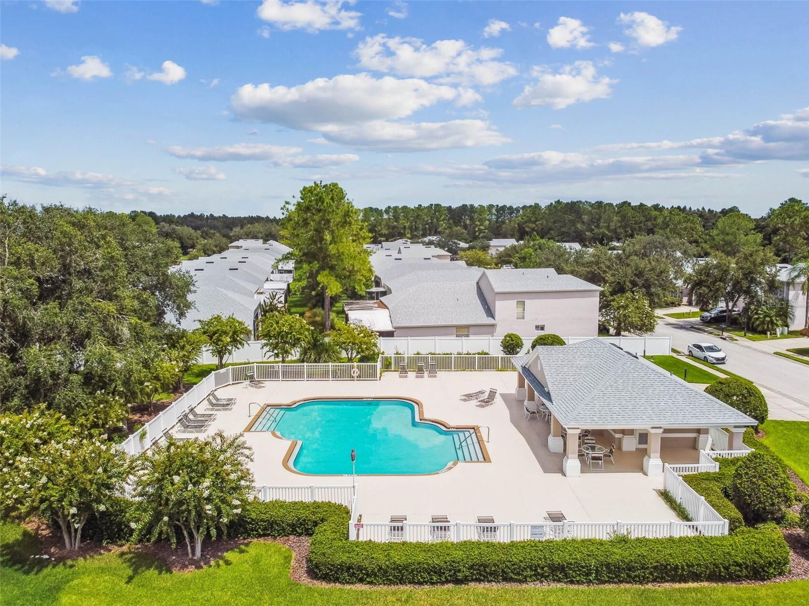 LEXINGTON OAKS VILLAGE 32A 33 - Residential