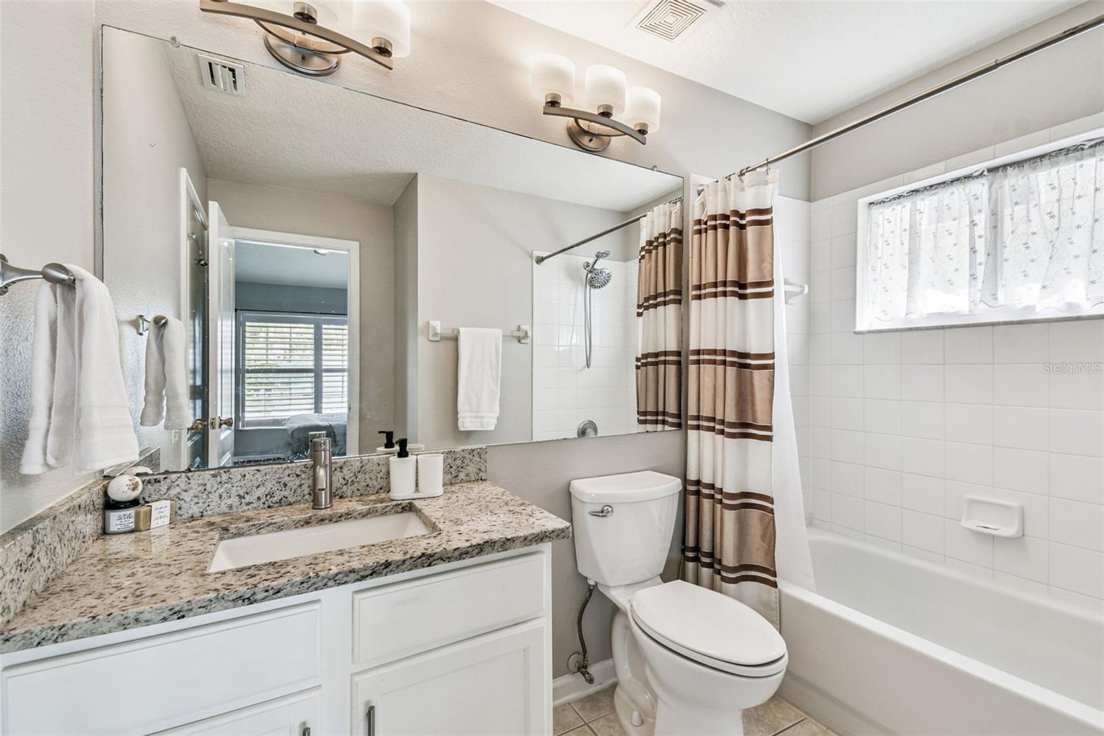 LEXINGTON OAKS VILLAGE 32A 33 - Residential