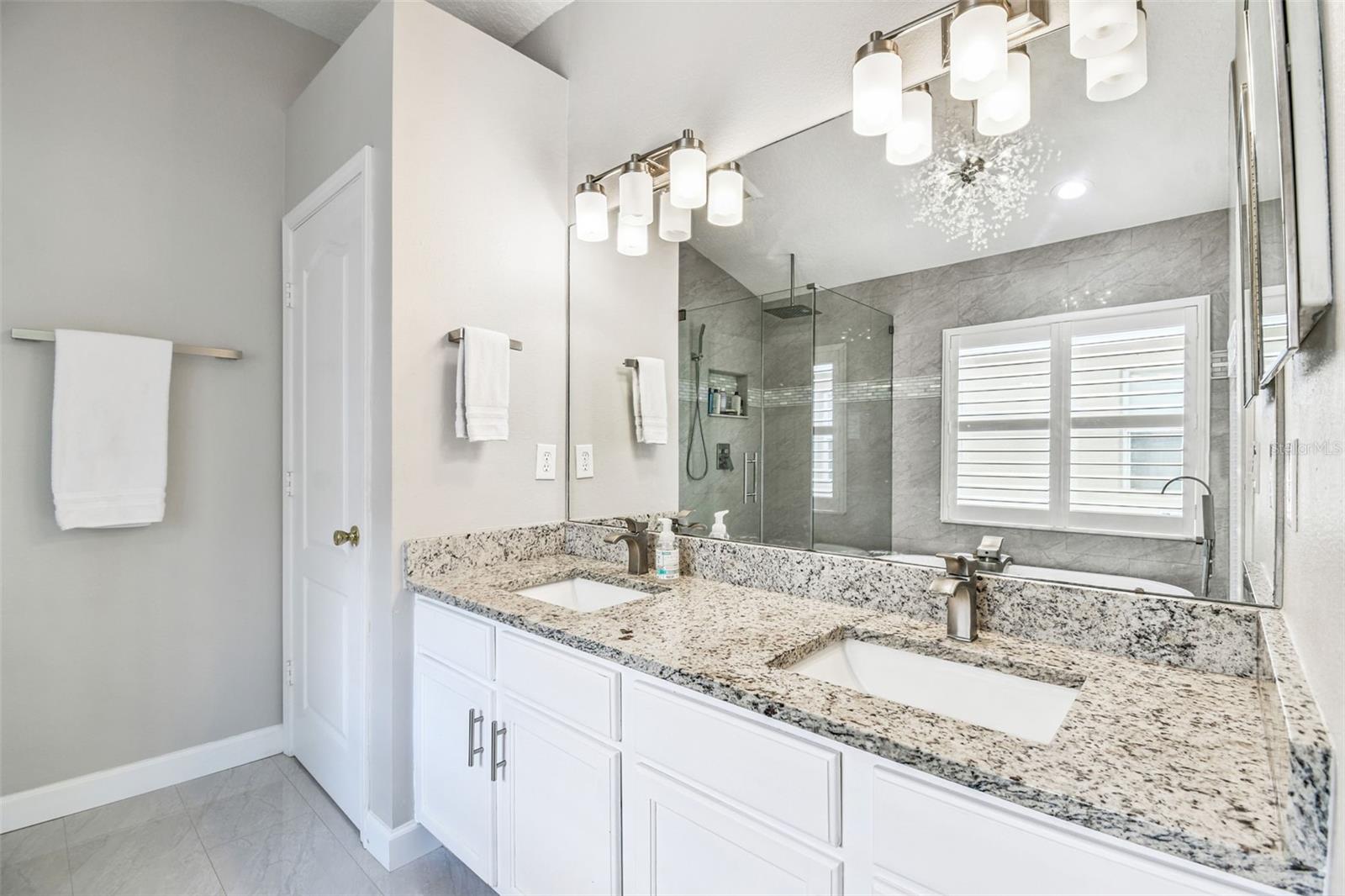 LEXINGTON OAKS VILLAGE 32A 33 - Residential