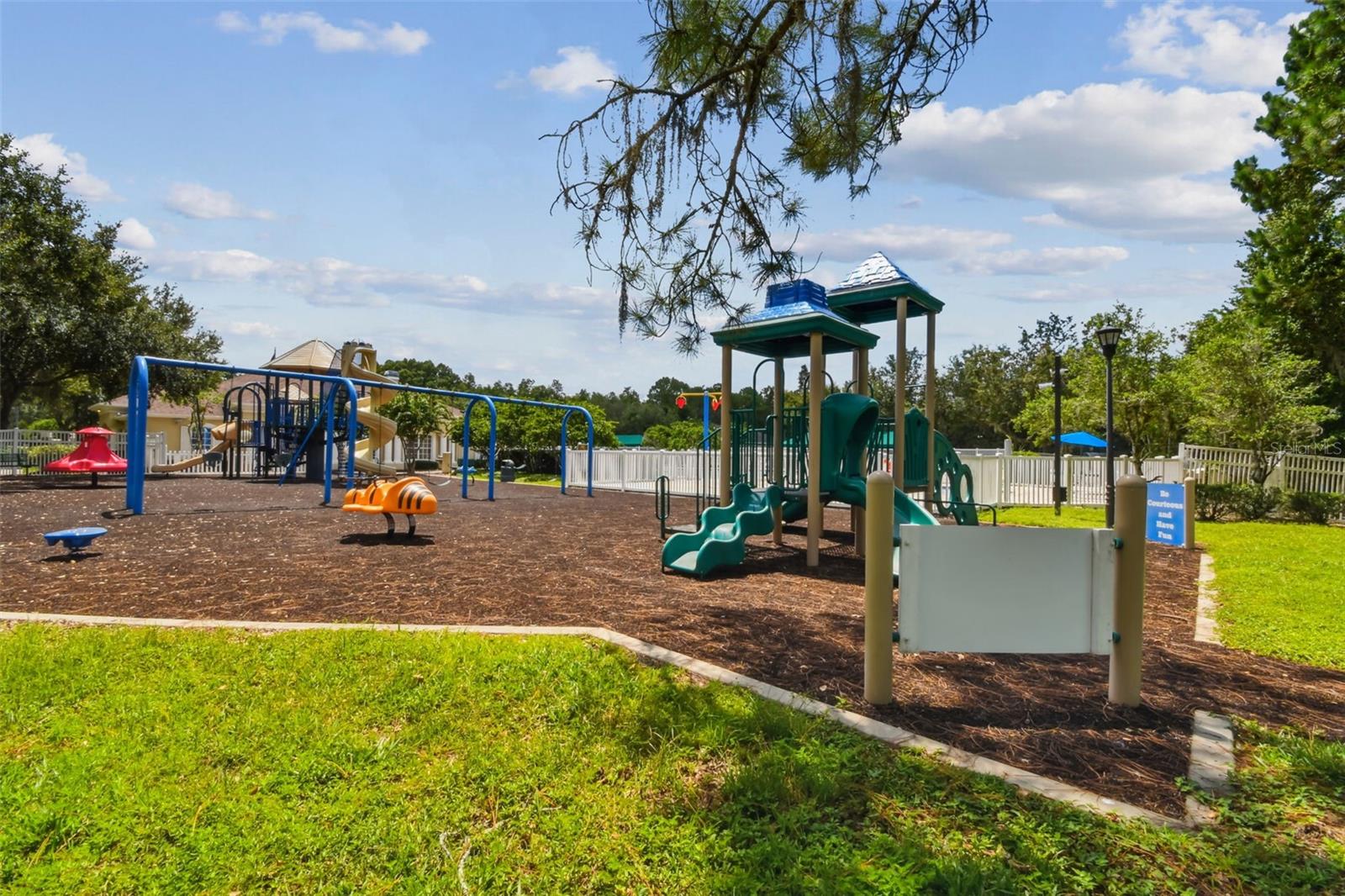 LEXINGTON OAKS VILLAGE 32A 33 - Residential