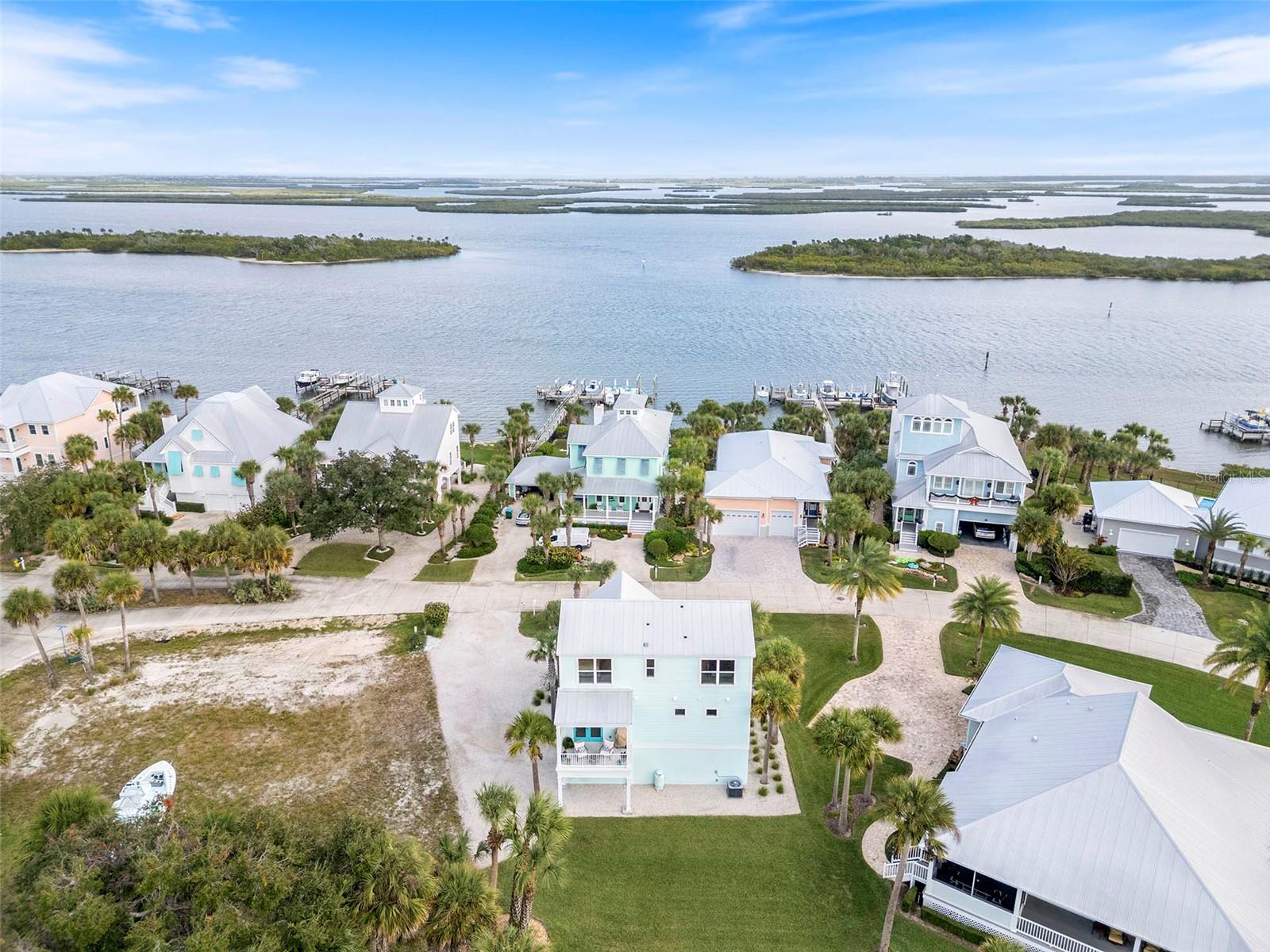 622 RIVERSIDE LANDING DRIVE