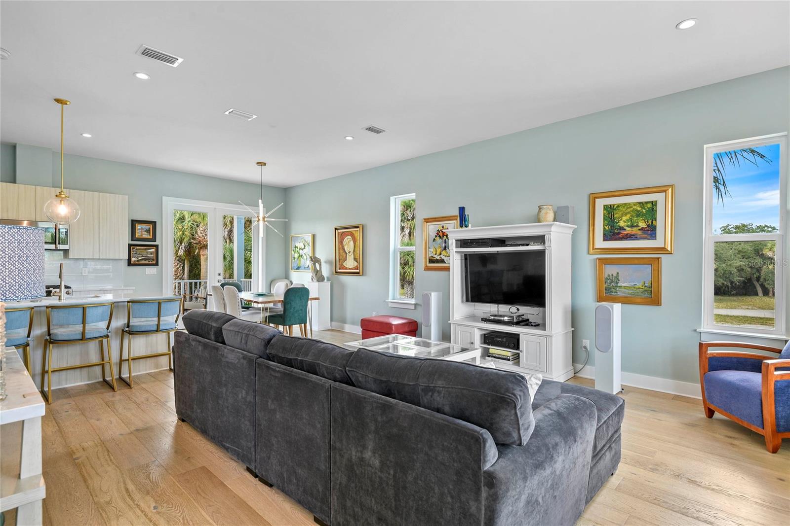 RIVERSIDE LANDING PH 01 - Residential